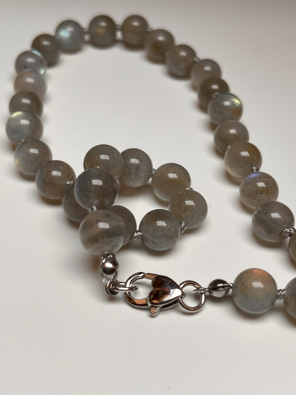 Collana con pietre dure di Labradorite di eccellente qualità
