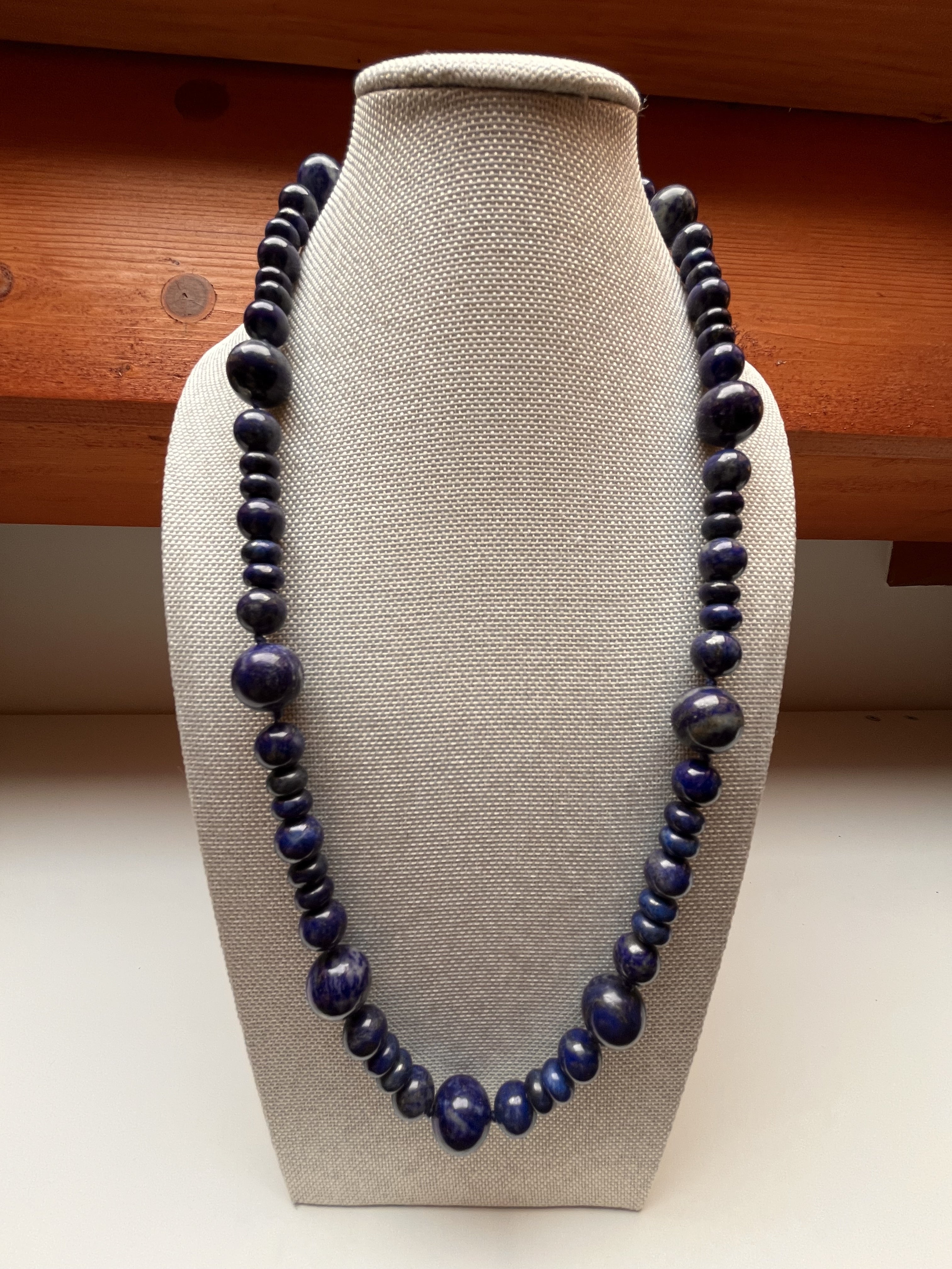 Collana con pietre dure di Lapislazzuli di alta qualità