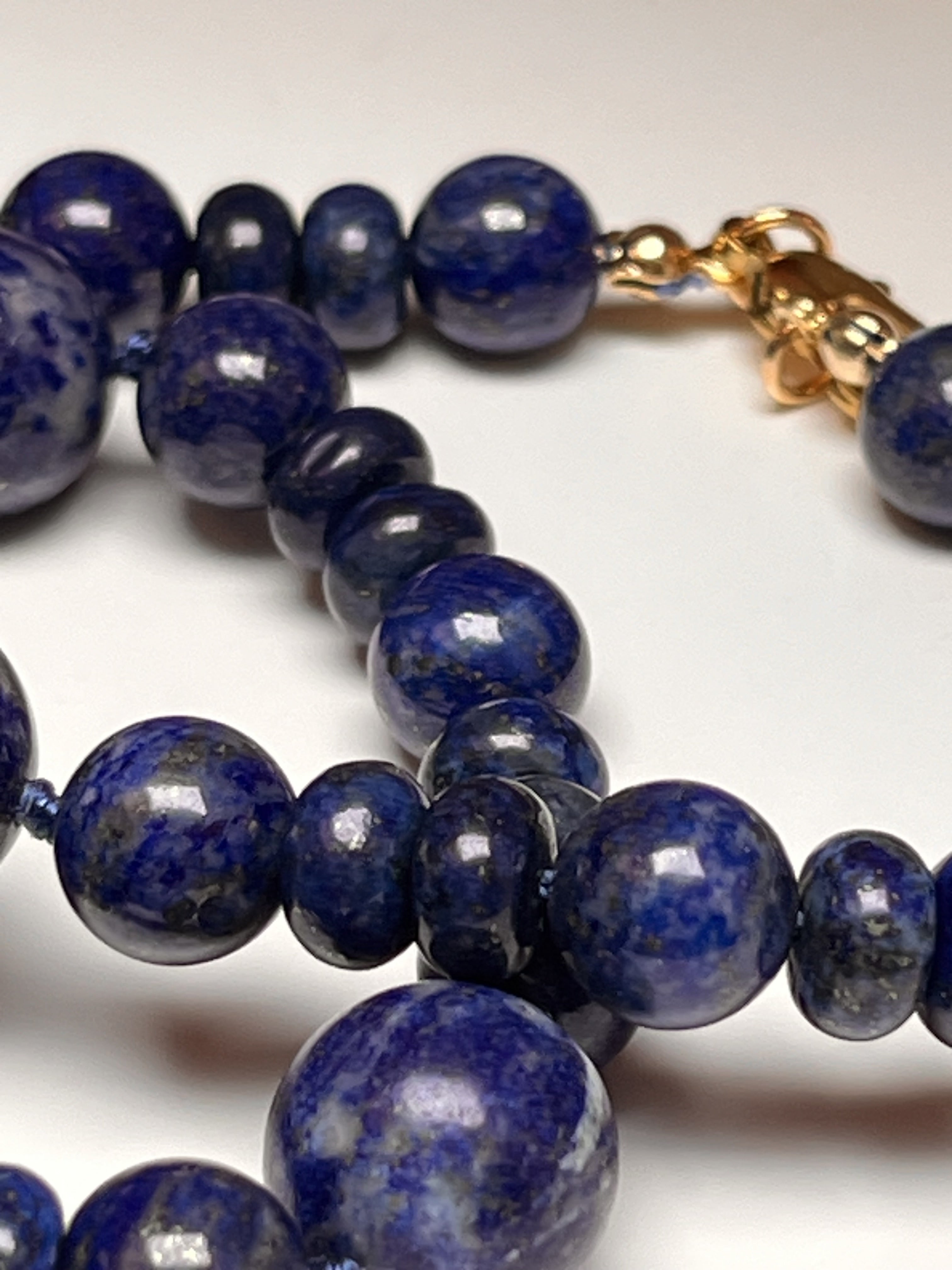 Collana con pietre dure di Lapislazzuli di alta qualità