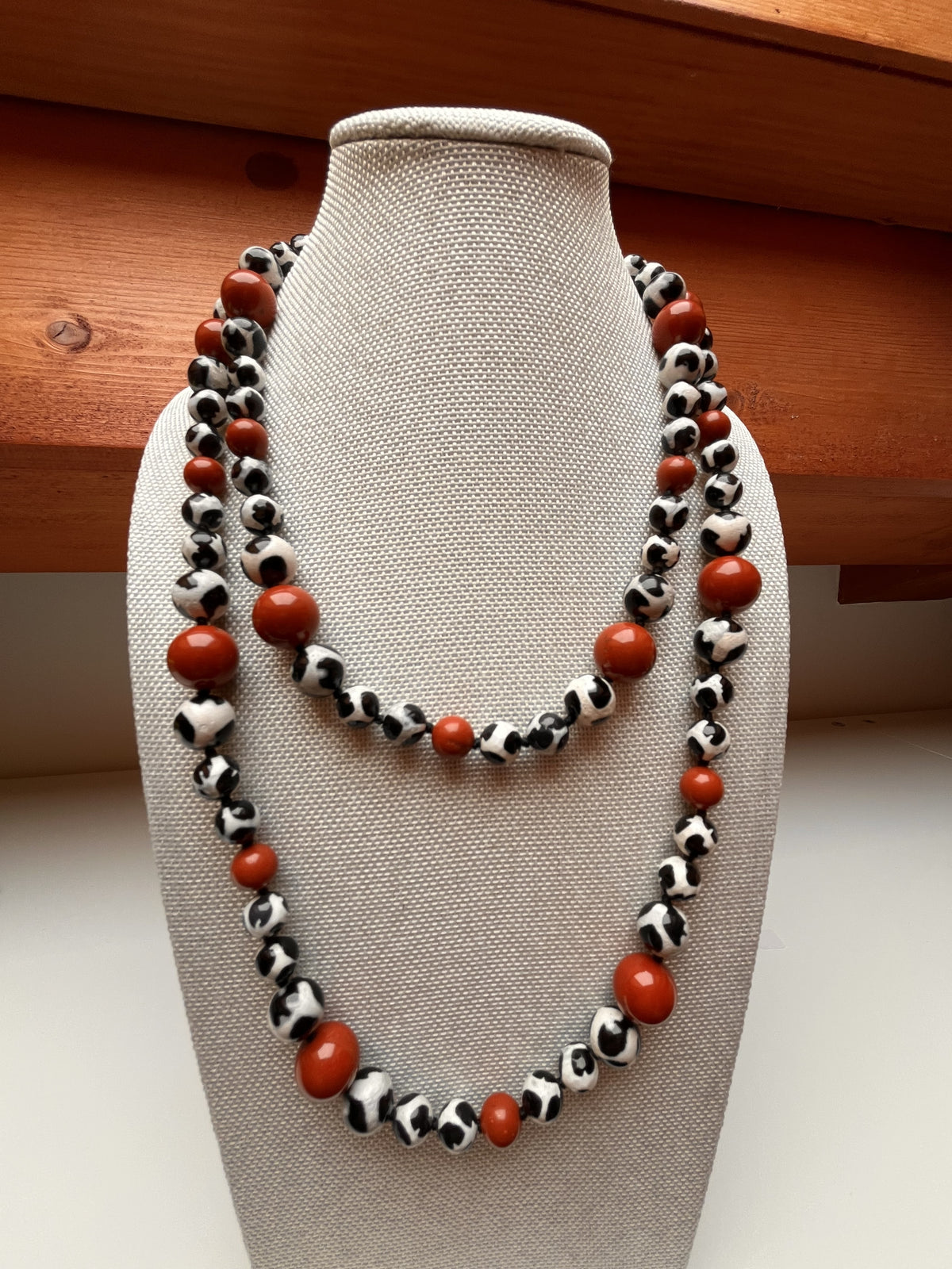 Collana artigianale con Agata tibetana e Diaspro rosso
