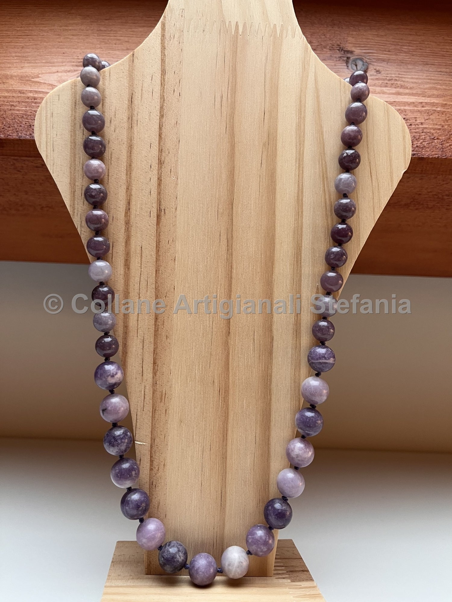 Collana con pietre dure di Mica viola