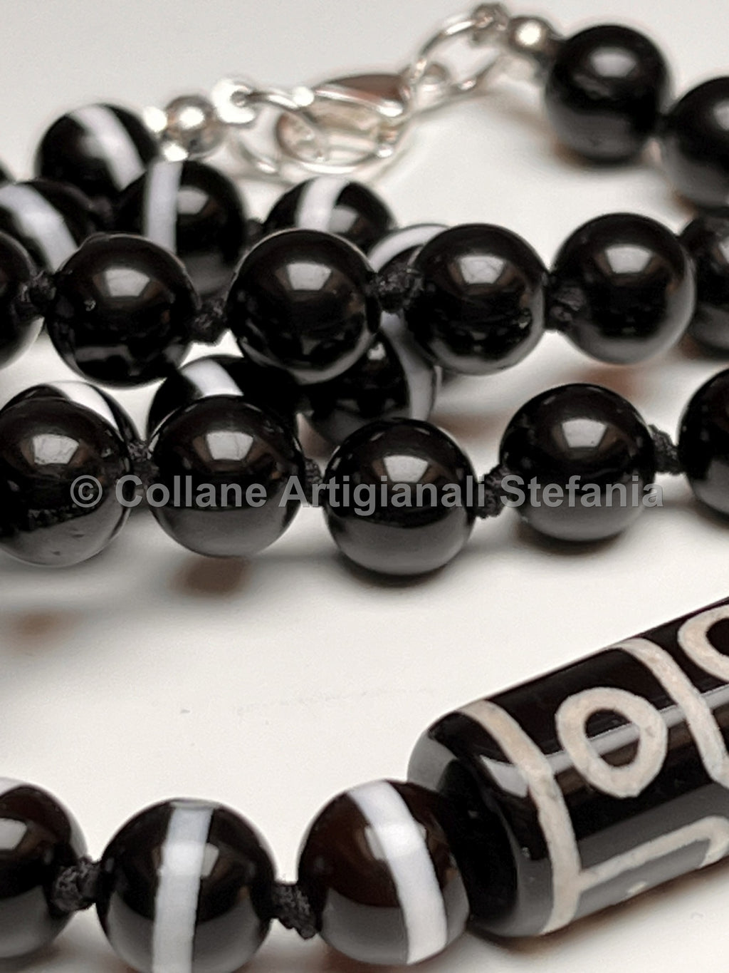 Collana con pietre dure di Tormalina nera e Agata Tibetana