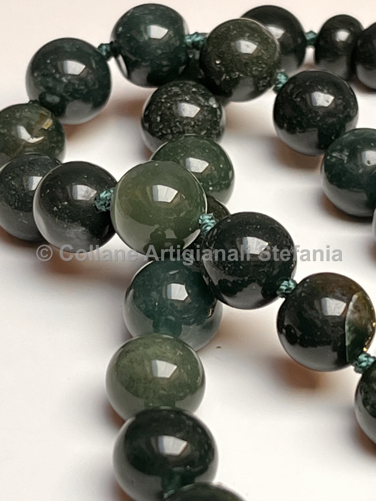 Collana con pietre dure di Agata muschiata