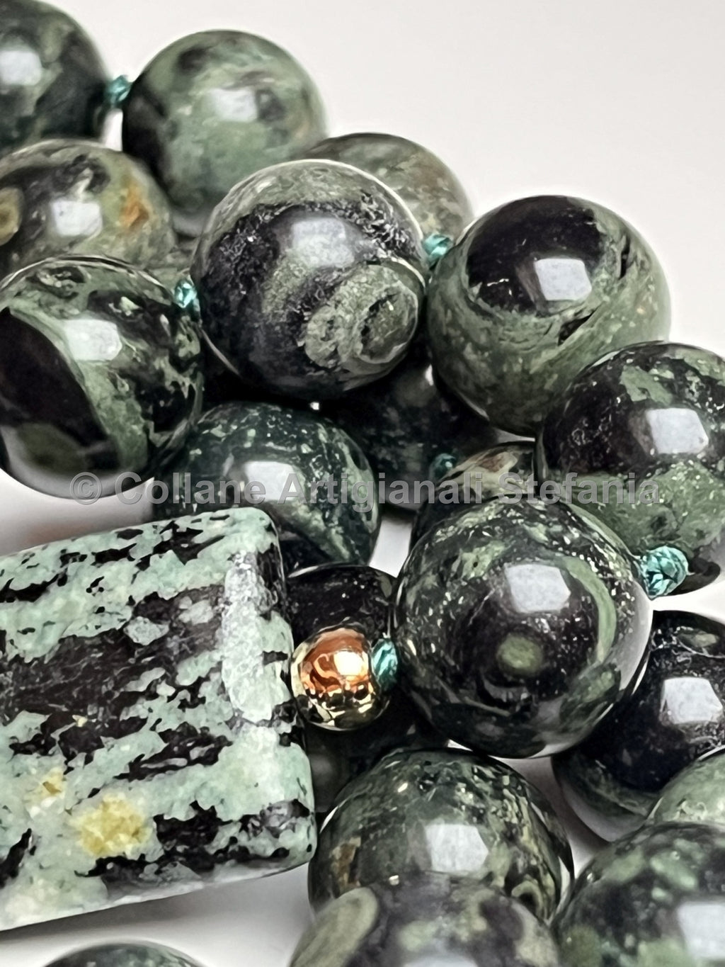 Collana con pietre dure di Diaspro Kambaba