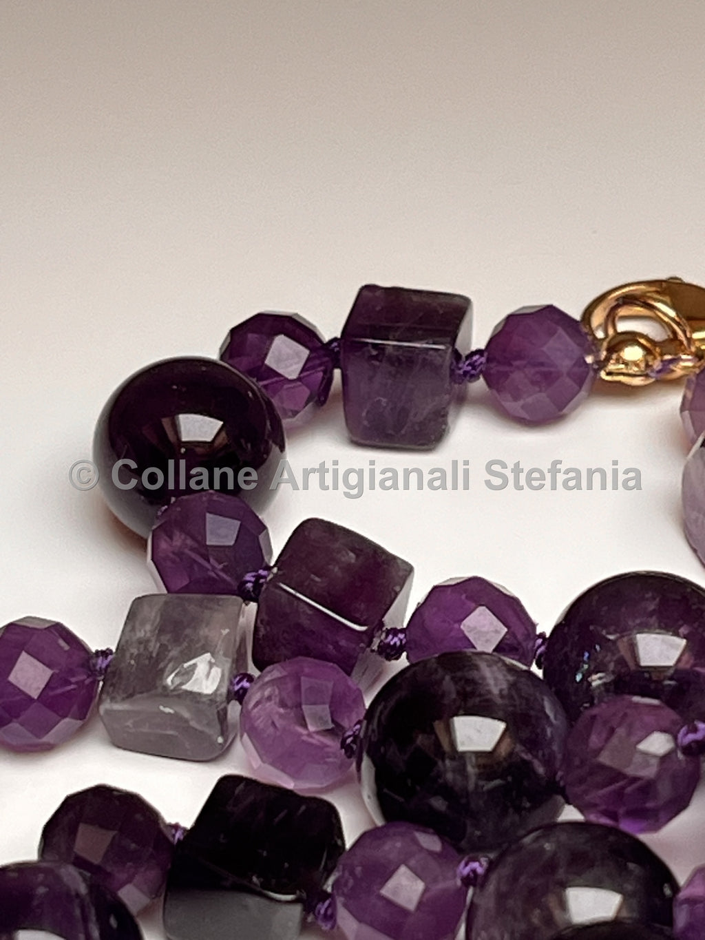 Collana con pietre dure di Ametista di alta qualità