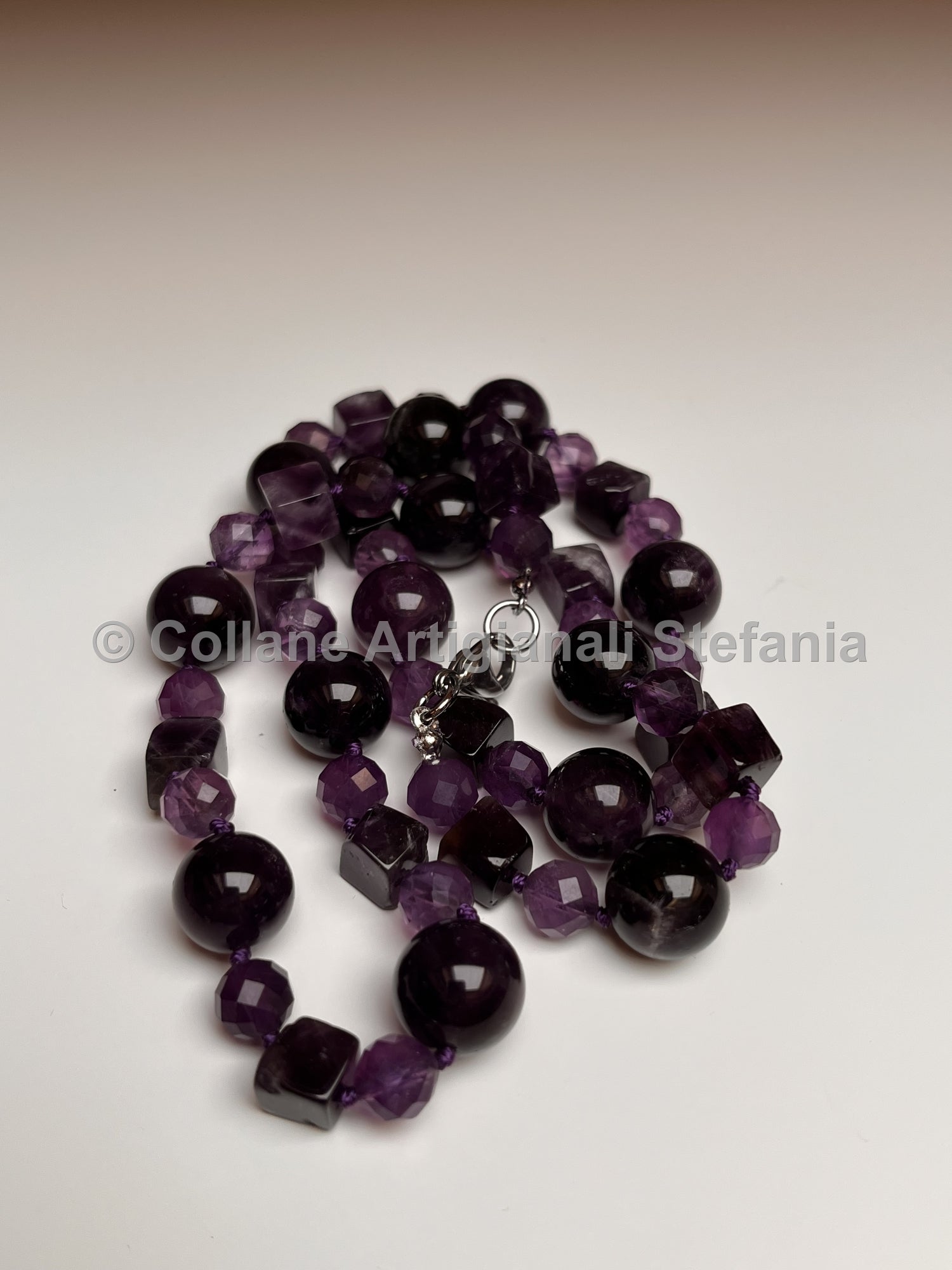 Collana con pietre dure di Ametista di alta qualità