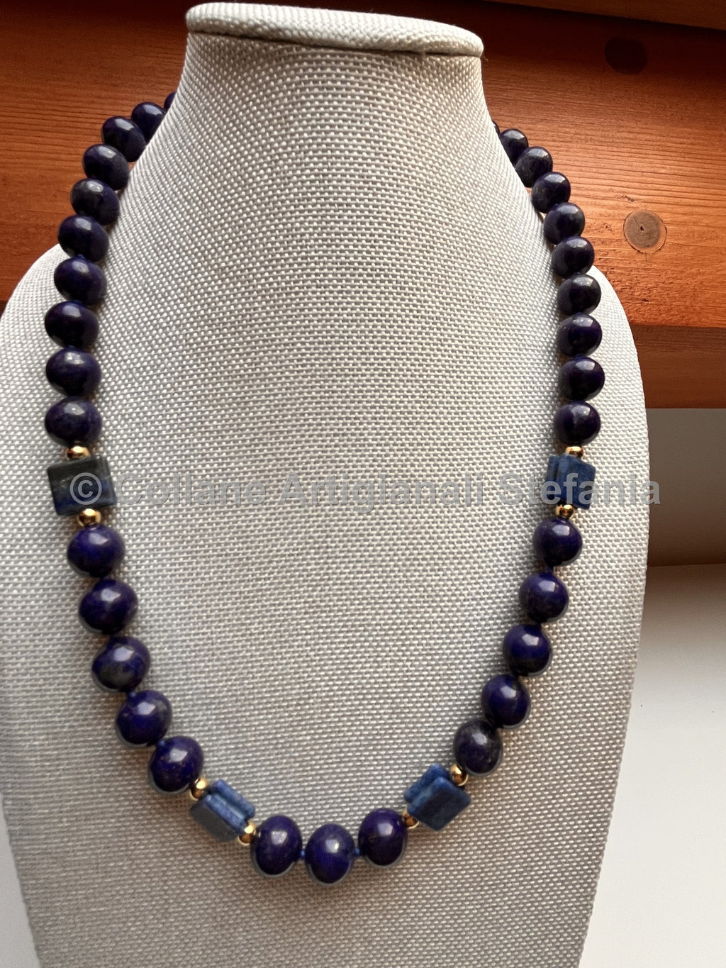 Collana con pietre dure di Lapislazzuli di ottima qualità