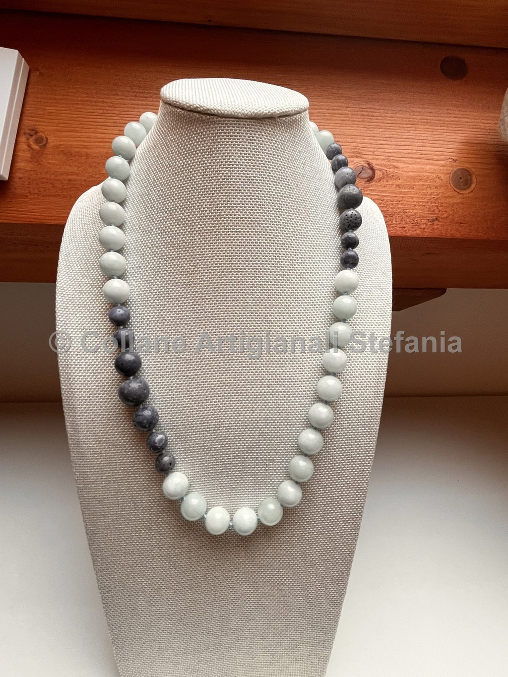 Collana con pietre dure di Acquamarina e Corallo blu