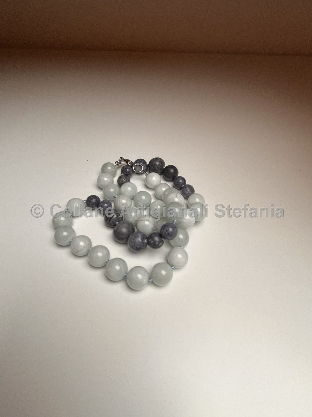 Collana con pietre dure di Acquamarina e Corallo blu