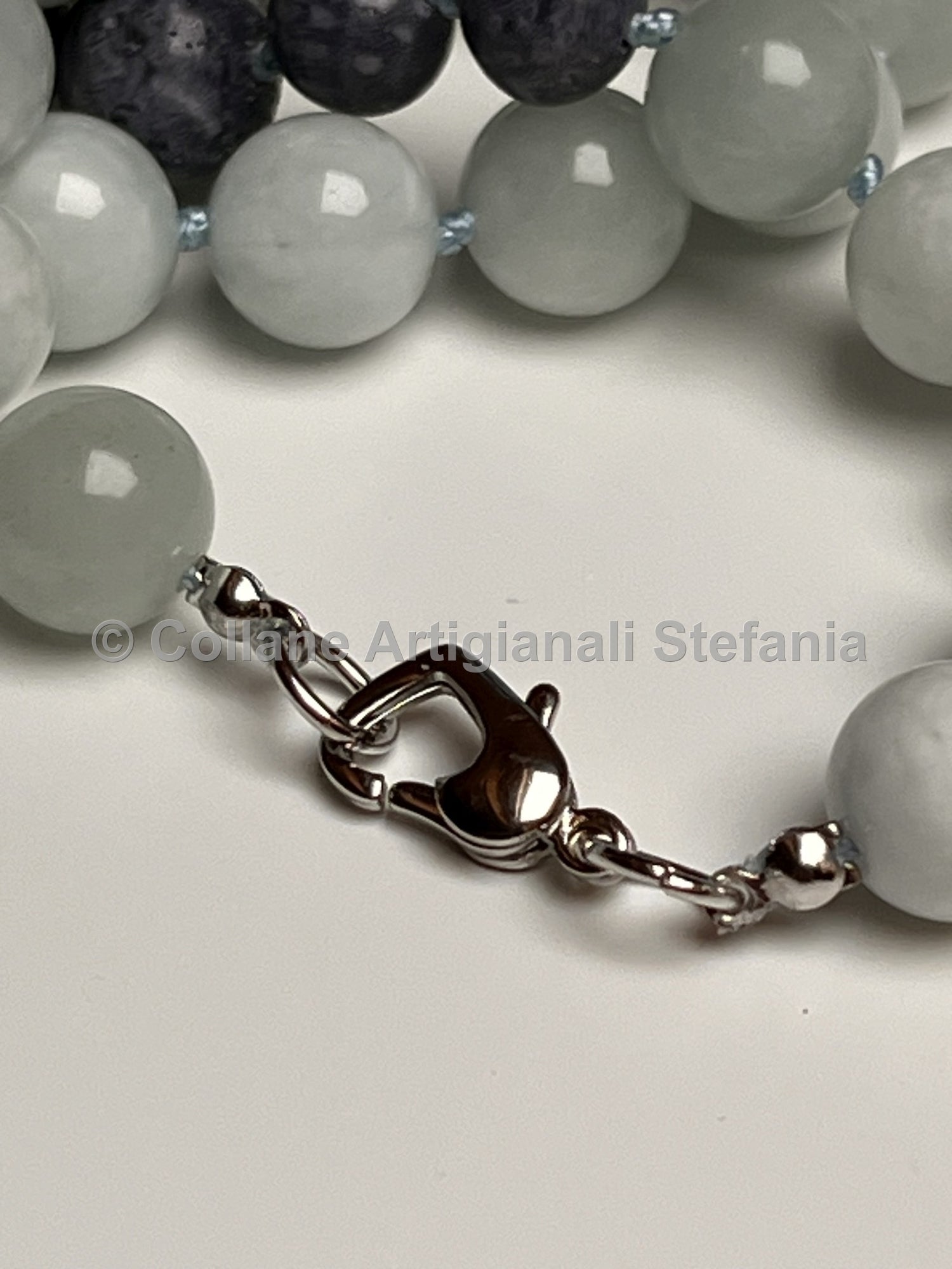 Collana con pietre dure di Acquamarina e Corallo blu