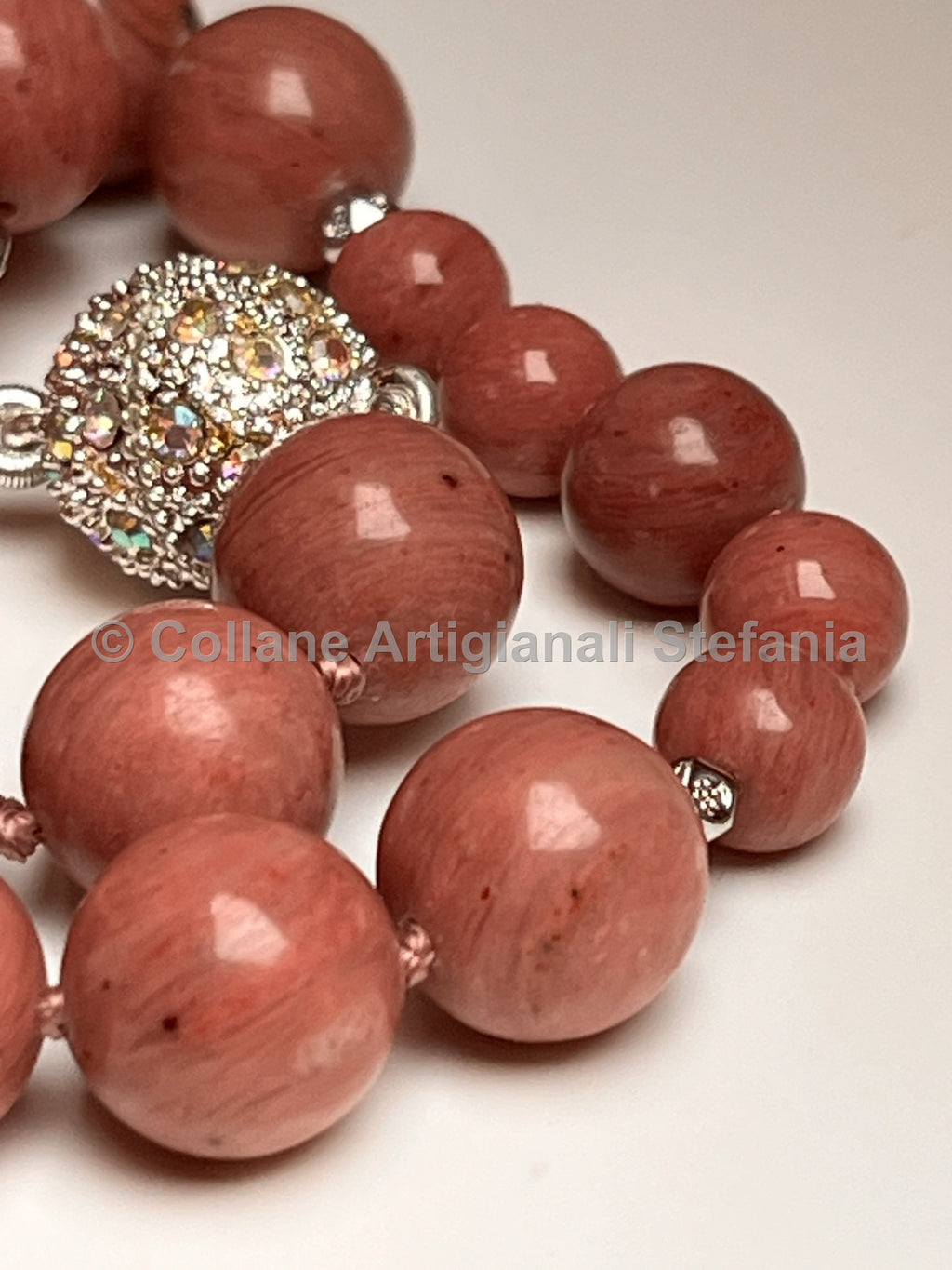 Collana con pietre dure di Rodonite