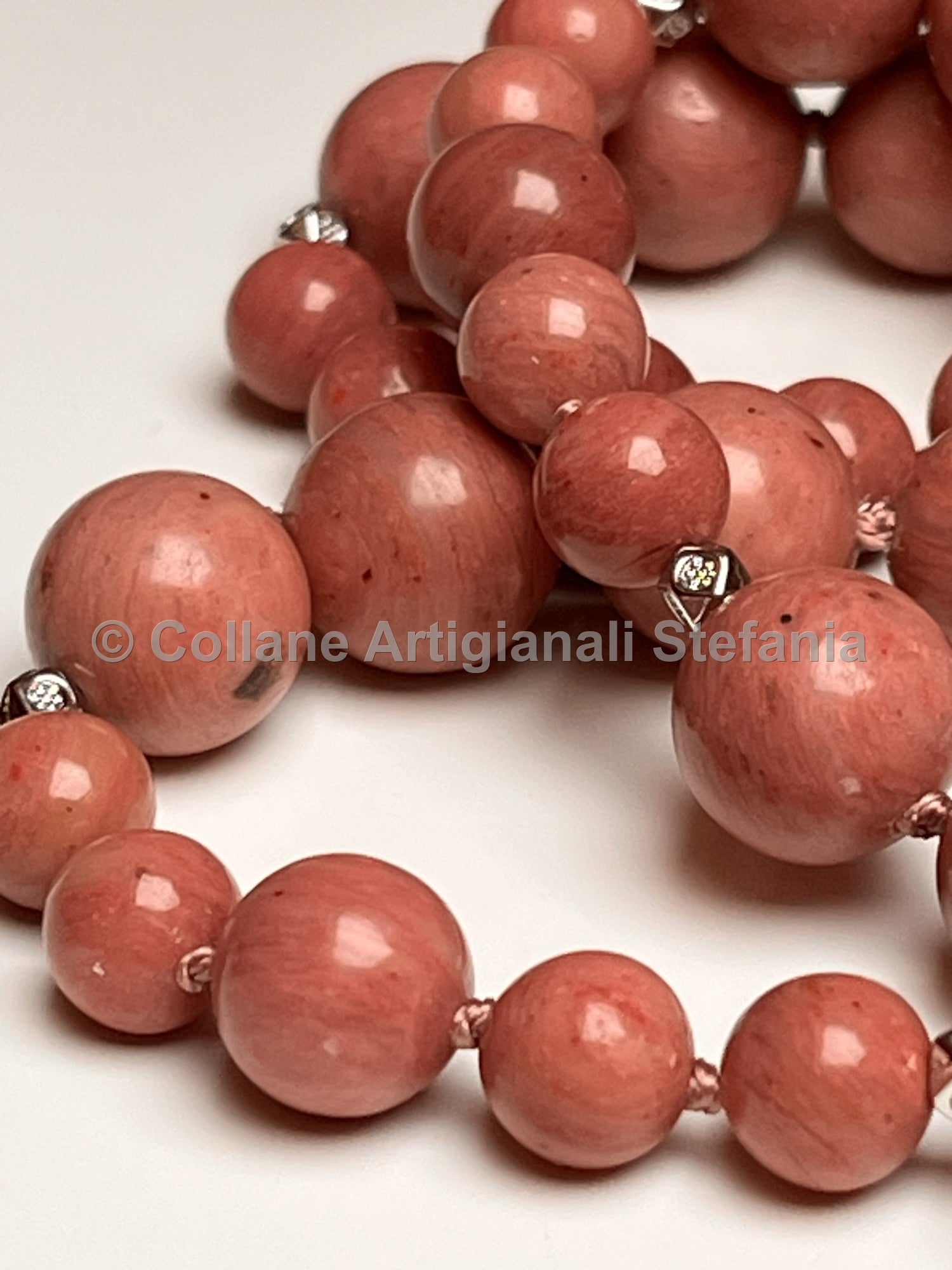 Collana con pietre dure di Rodonite