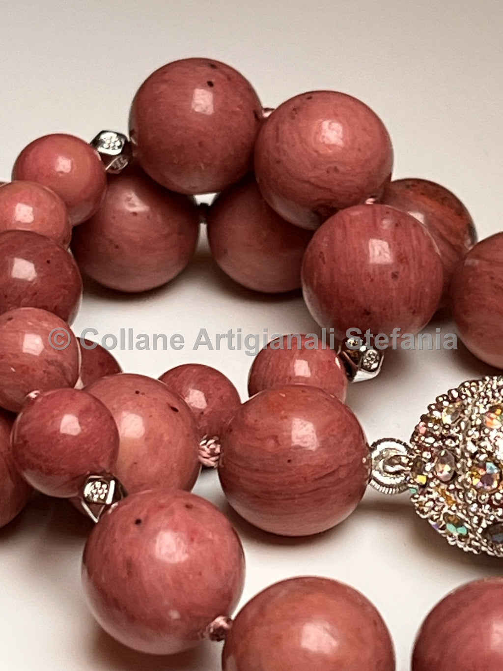 Collana con pietre dure di Rodonite