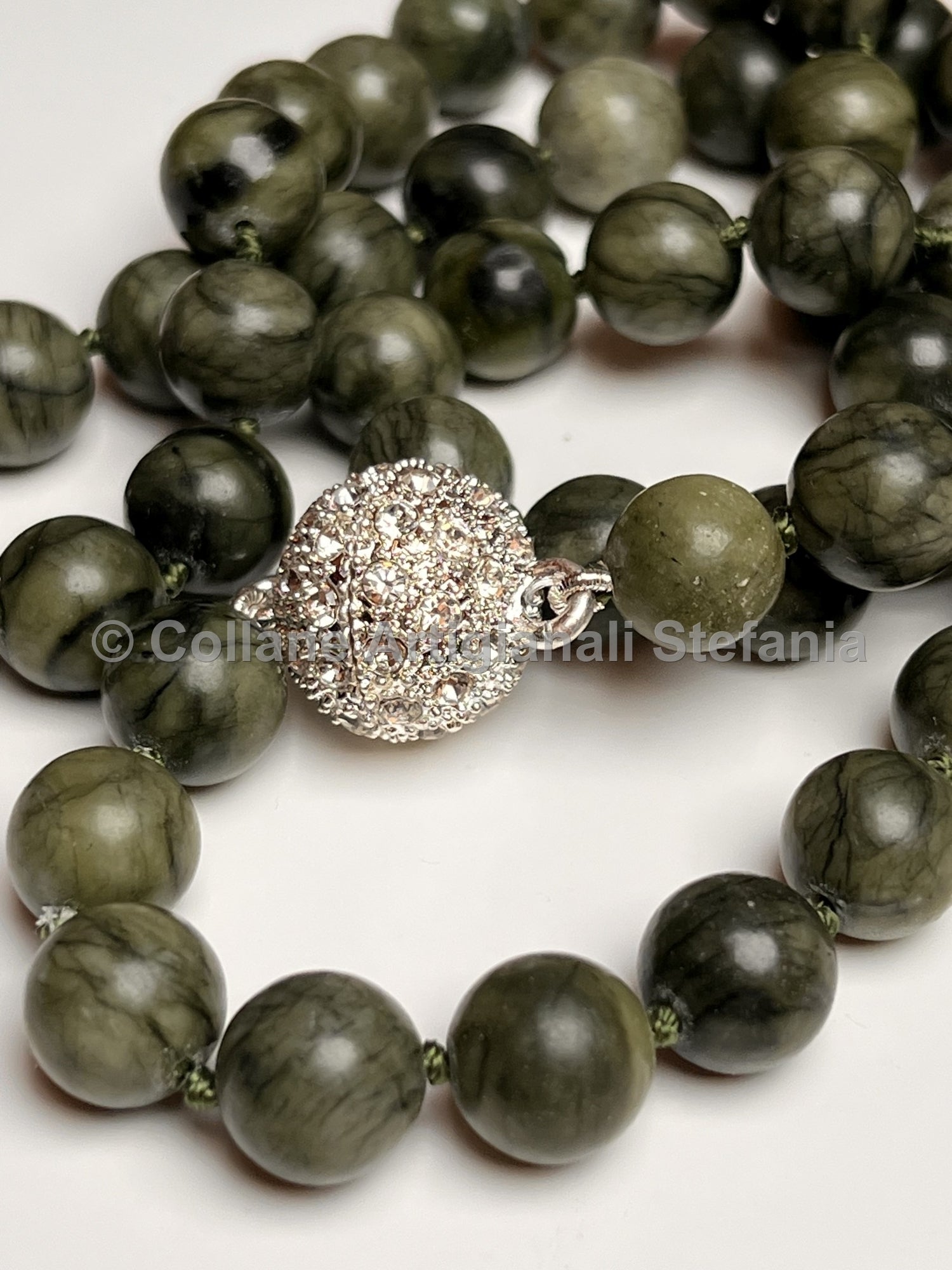 Collana con pietre dure di Giada