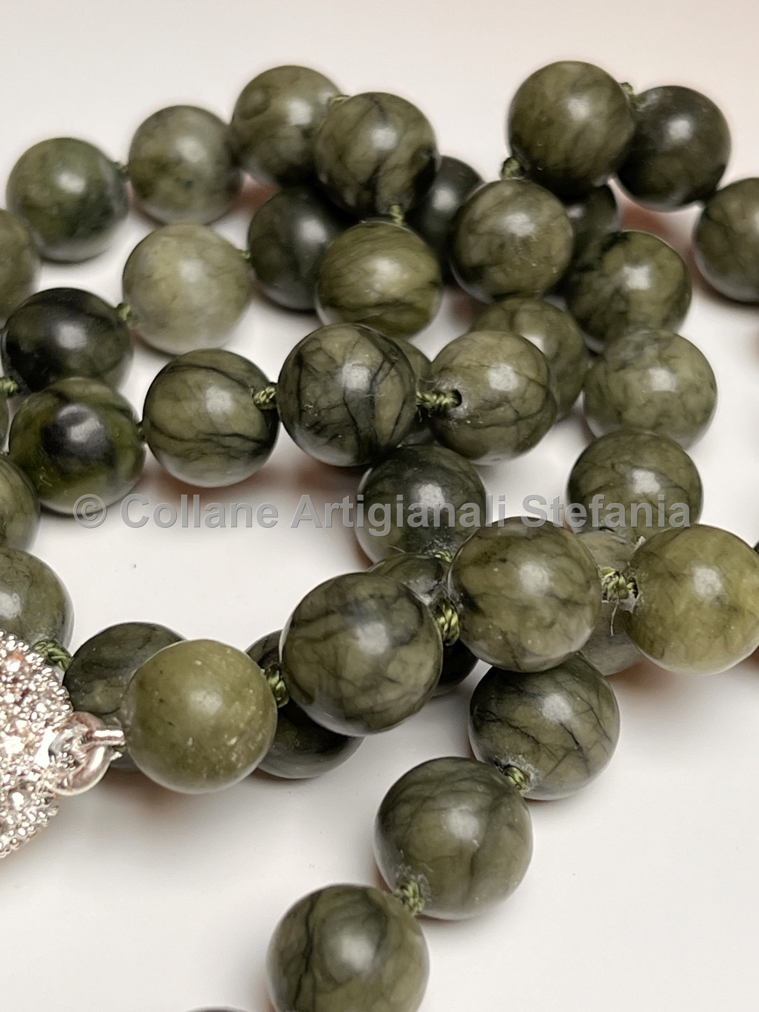 Collana con pietre dure di Giada