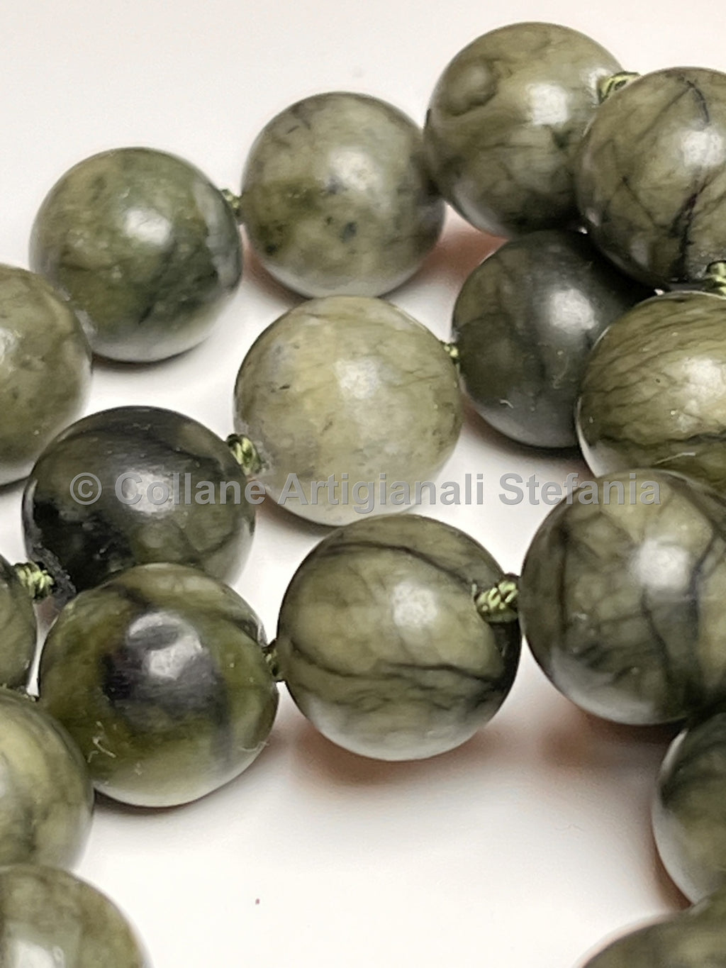 Collana con pietre dure di Giada