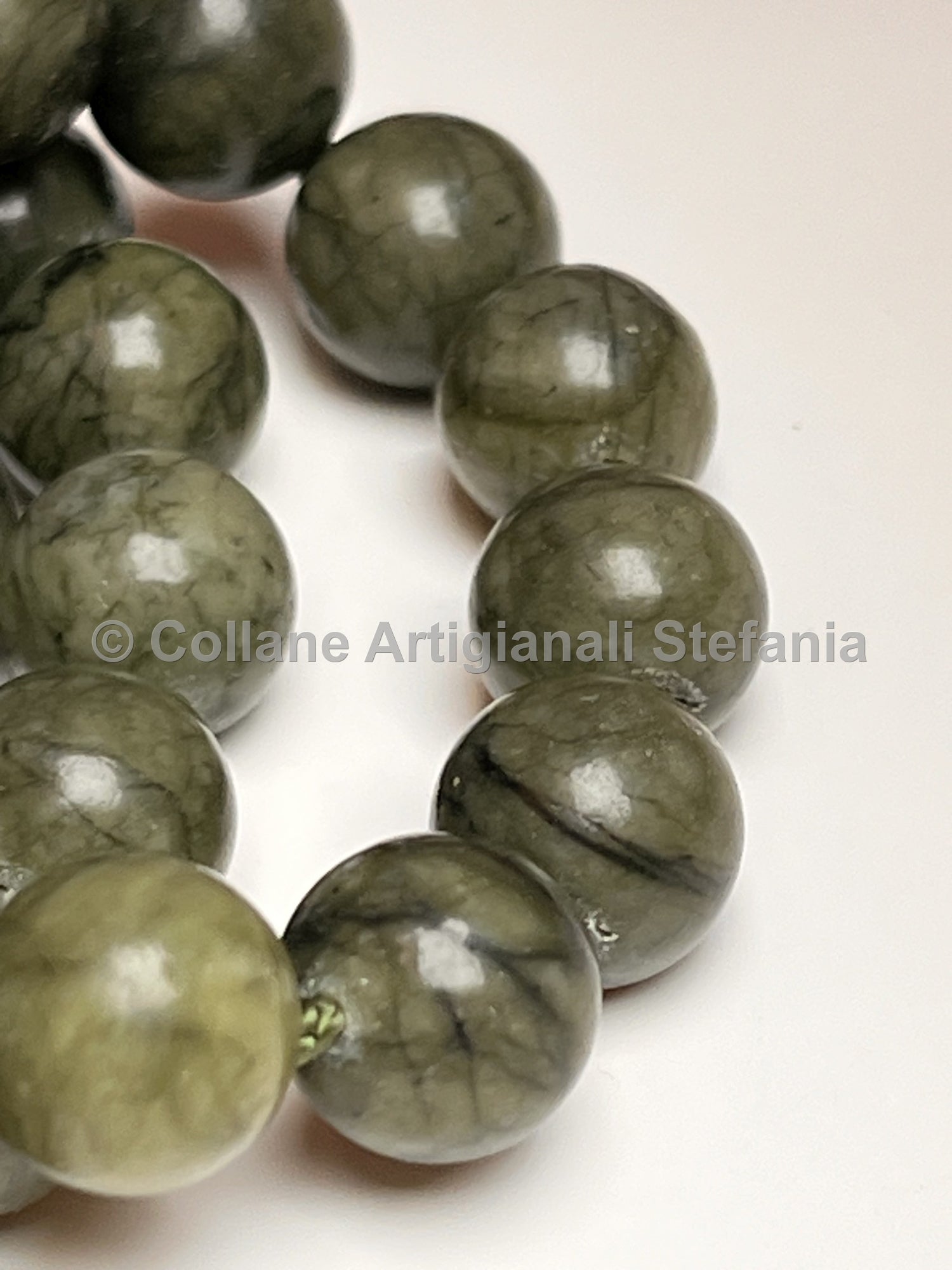 Collana con pietre dure di Giada