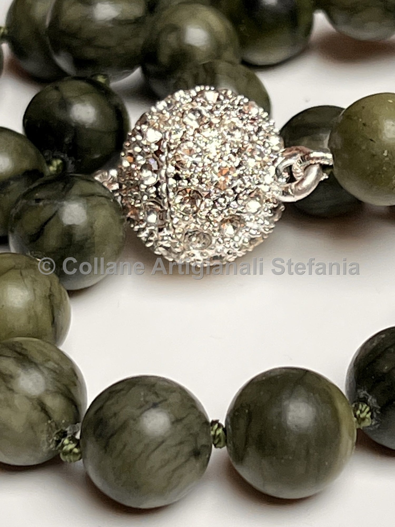 Collana con pietre dure di Giada