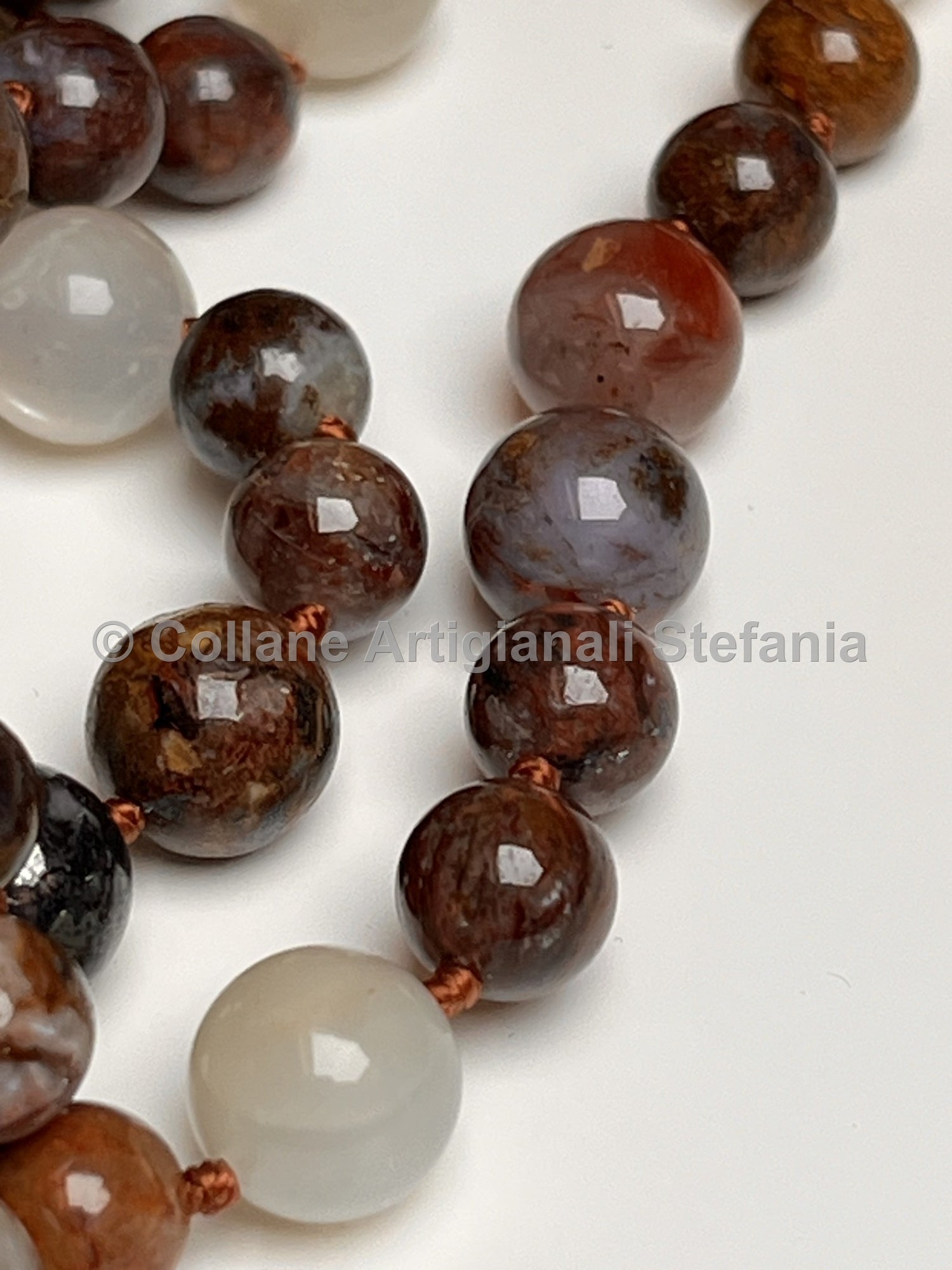 Collana con pietre dure di Pietersite e Pietra di Luna