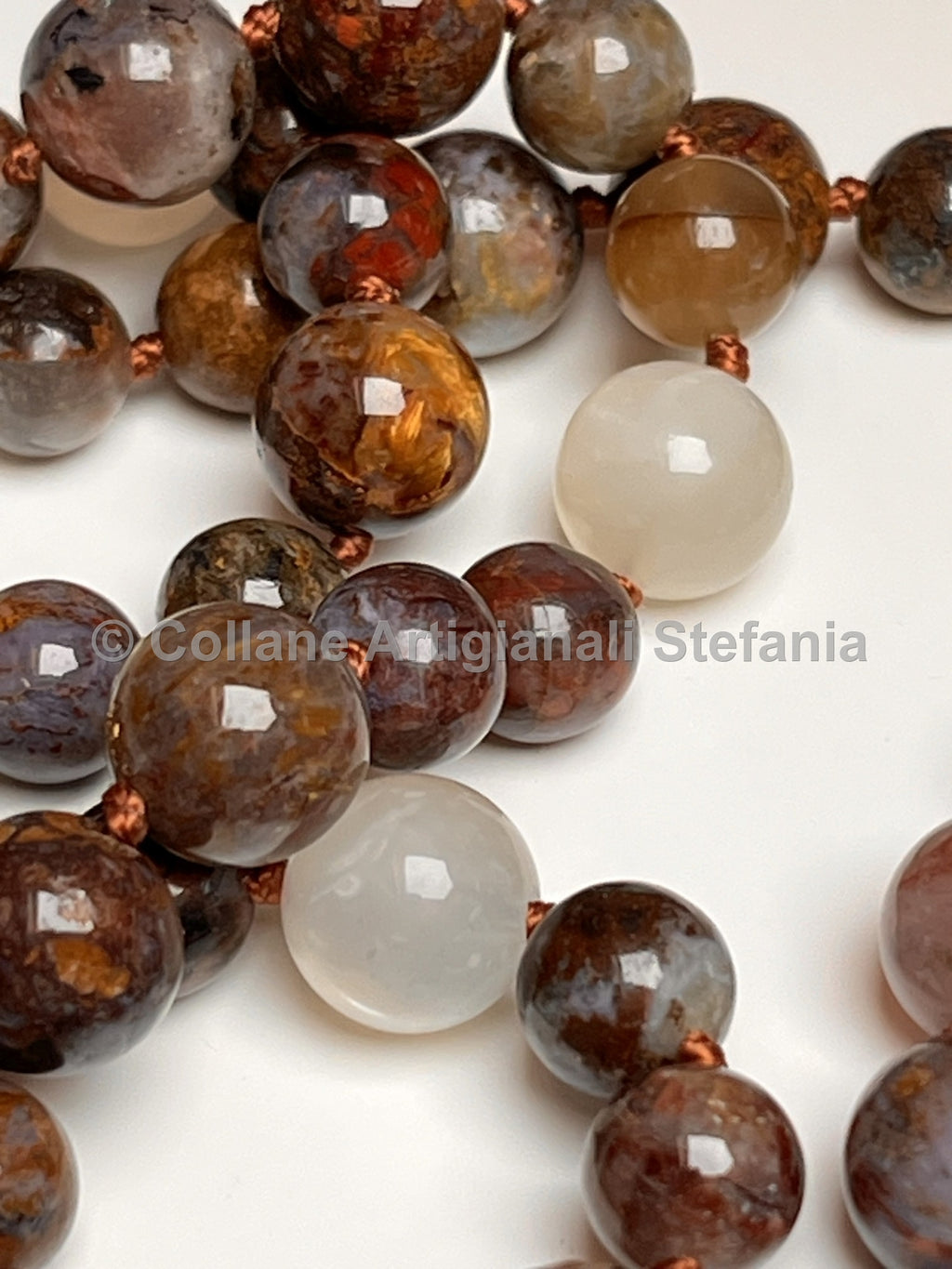 Collana con pietre dure di Pietersite e Pietra di Luna