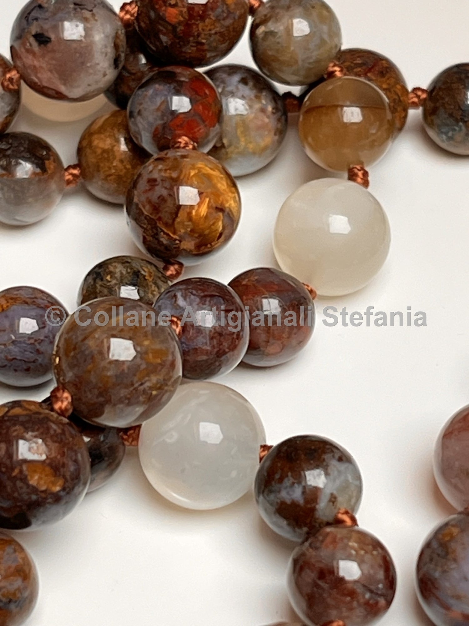 Collana con pietre dure di Pietersite e Pietra di Luna