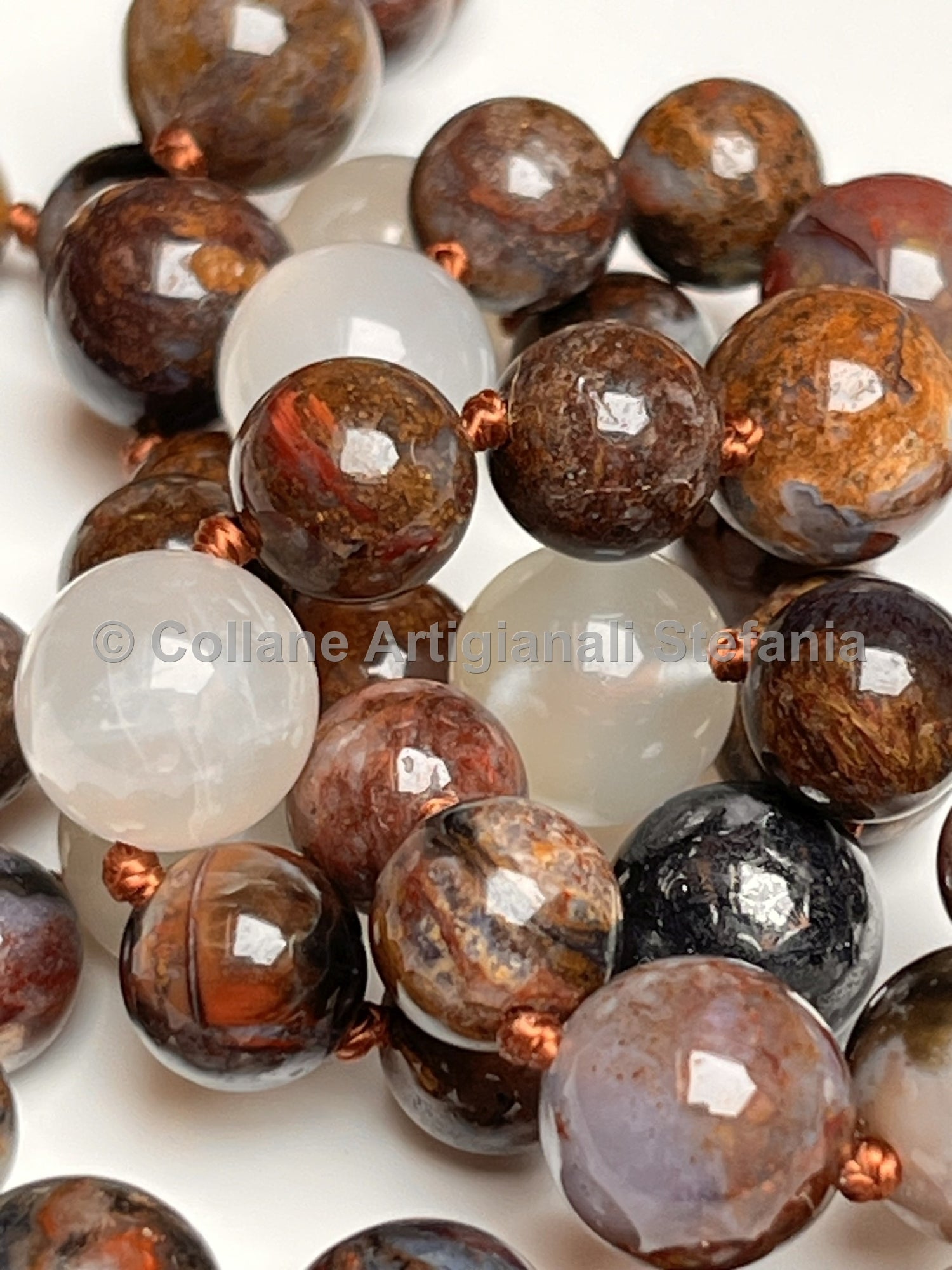Collana con pietre dure di Pietersite e Pietra di Luna