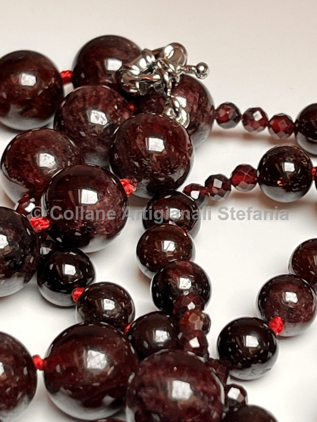 Collana con pietre dure di Granato