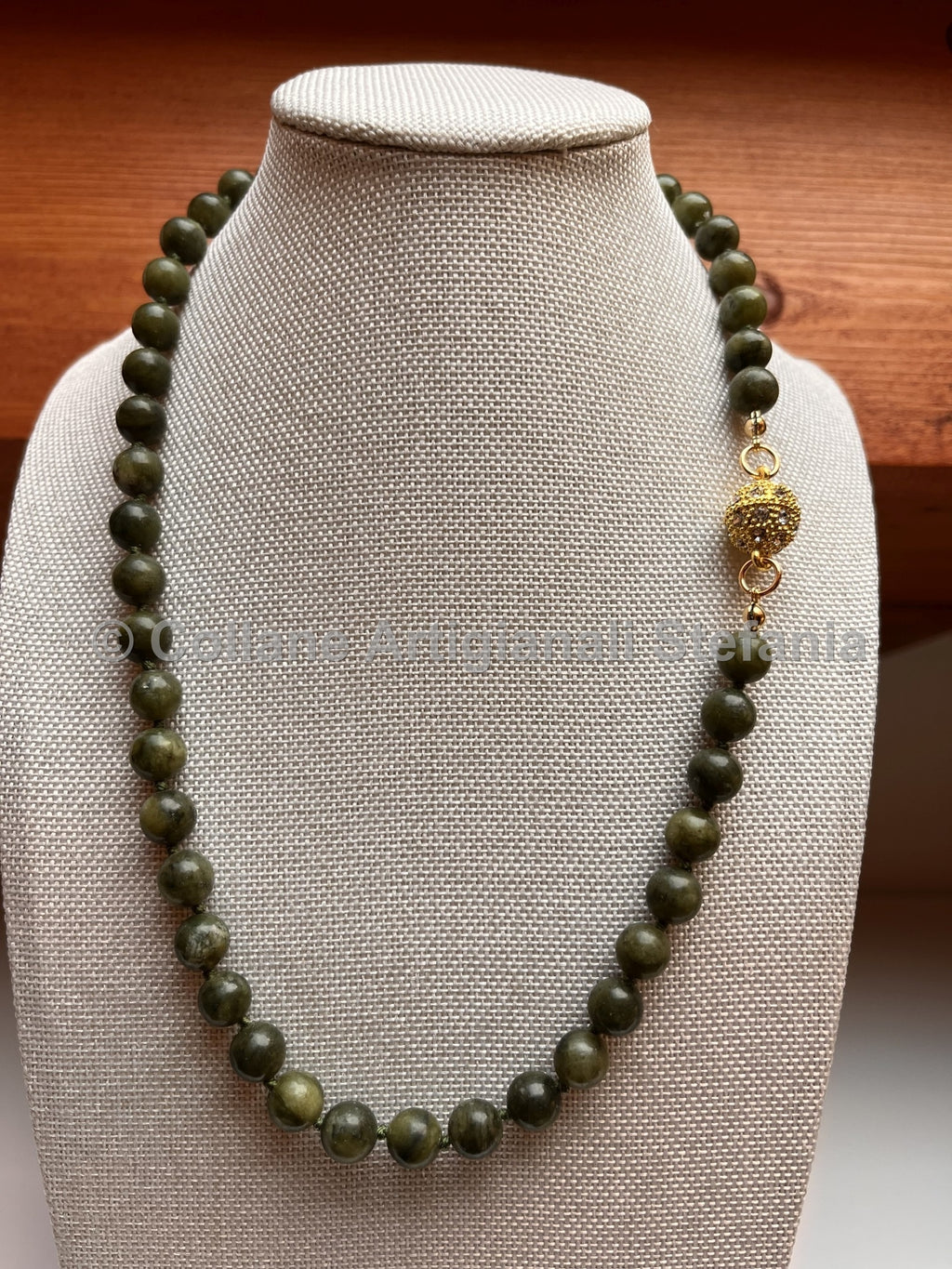 Collana con pietre dure di Giada