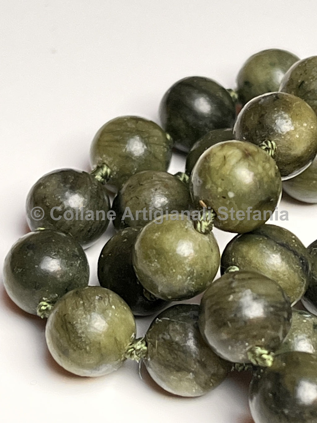 Collana con pietre dure di Giada