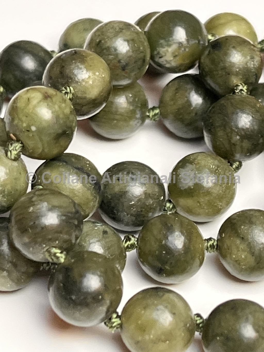 Collana con pietre dure di Giada