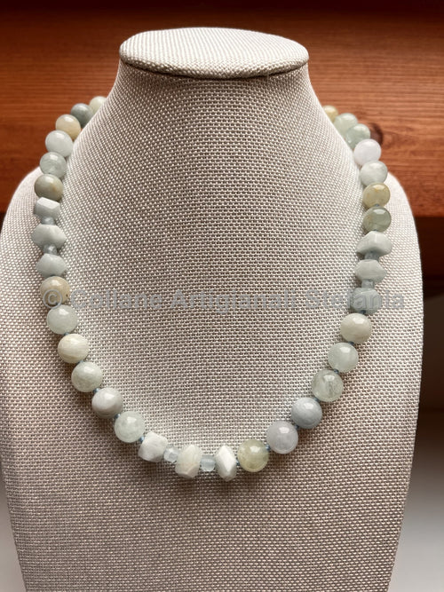 Collana con pietre dure di Acquamarina di ottima qualità