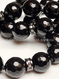 Collana con pietre dure di Onice nero di qualità.