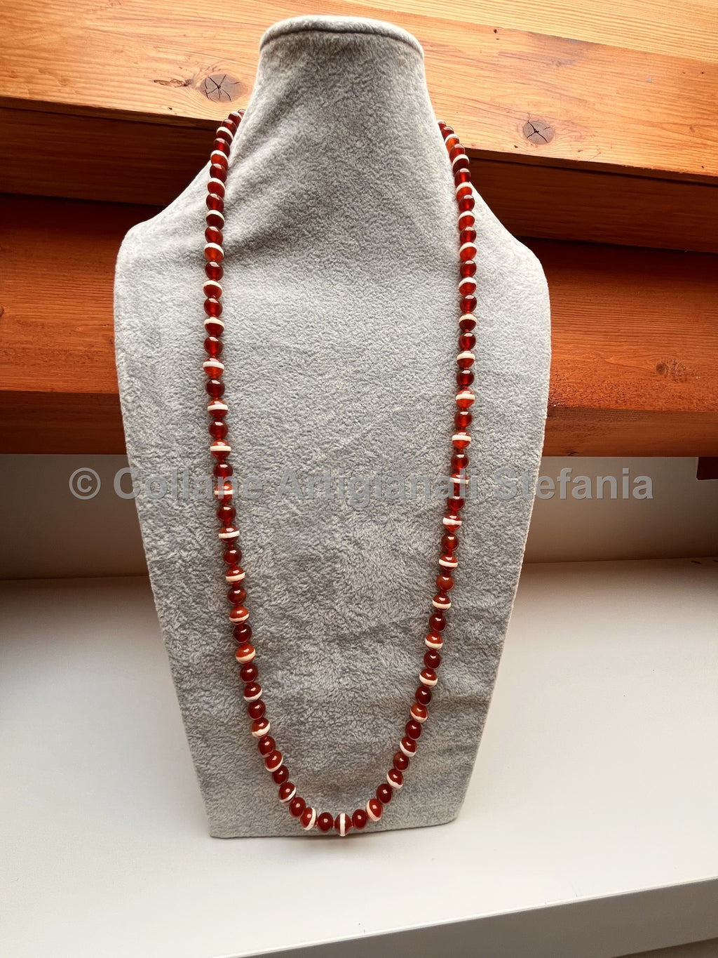 Collana con pietre dure di Agata rossa e Agata Tibetana