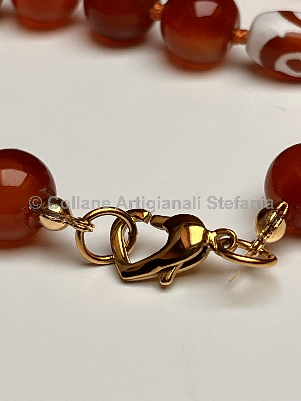 Collana con pietre dure di Agata rossa e Tibetana.