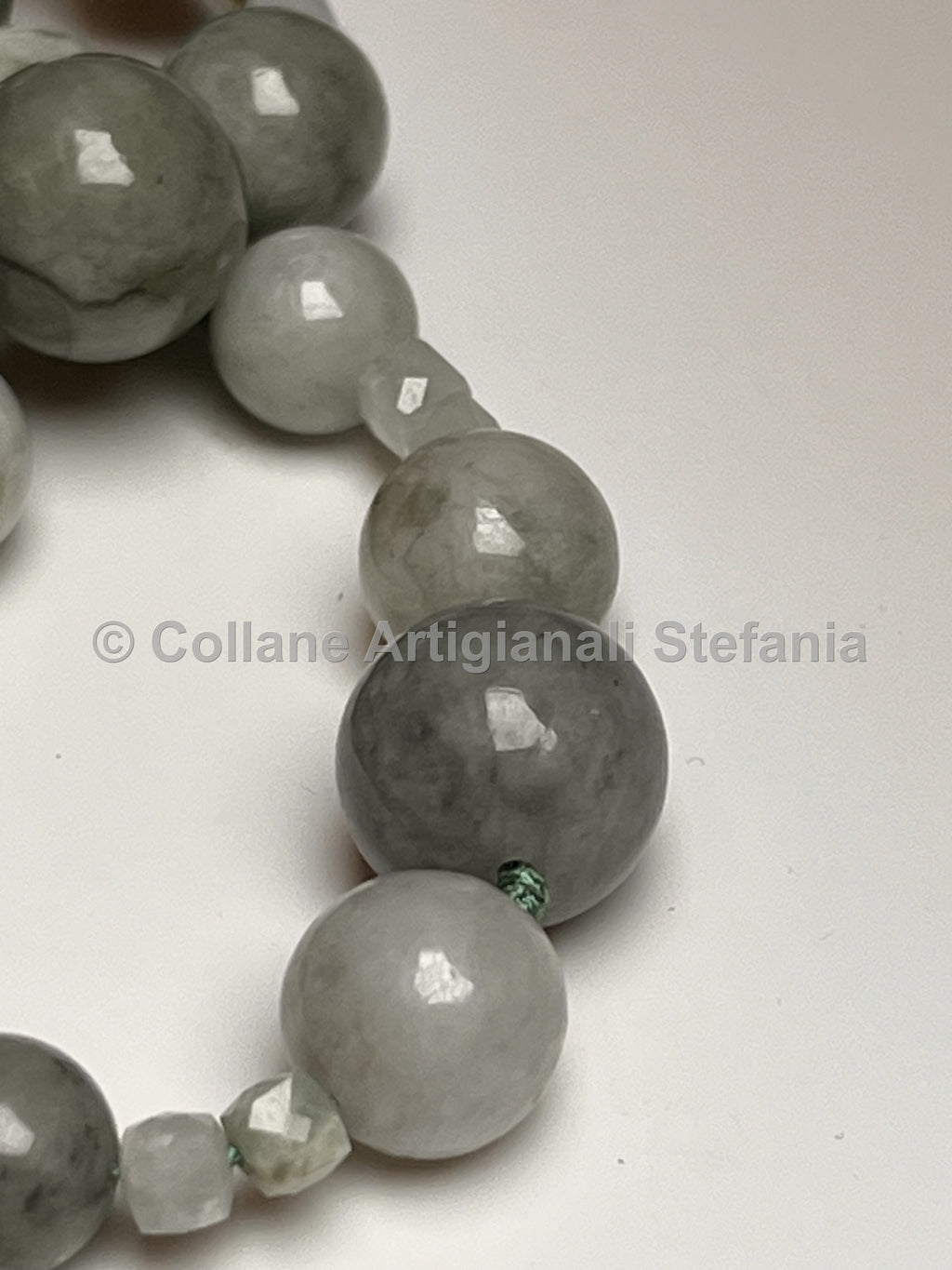 Collana con pietre dure di alta qualità di Giada Birmana.