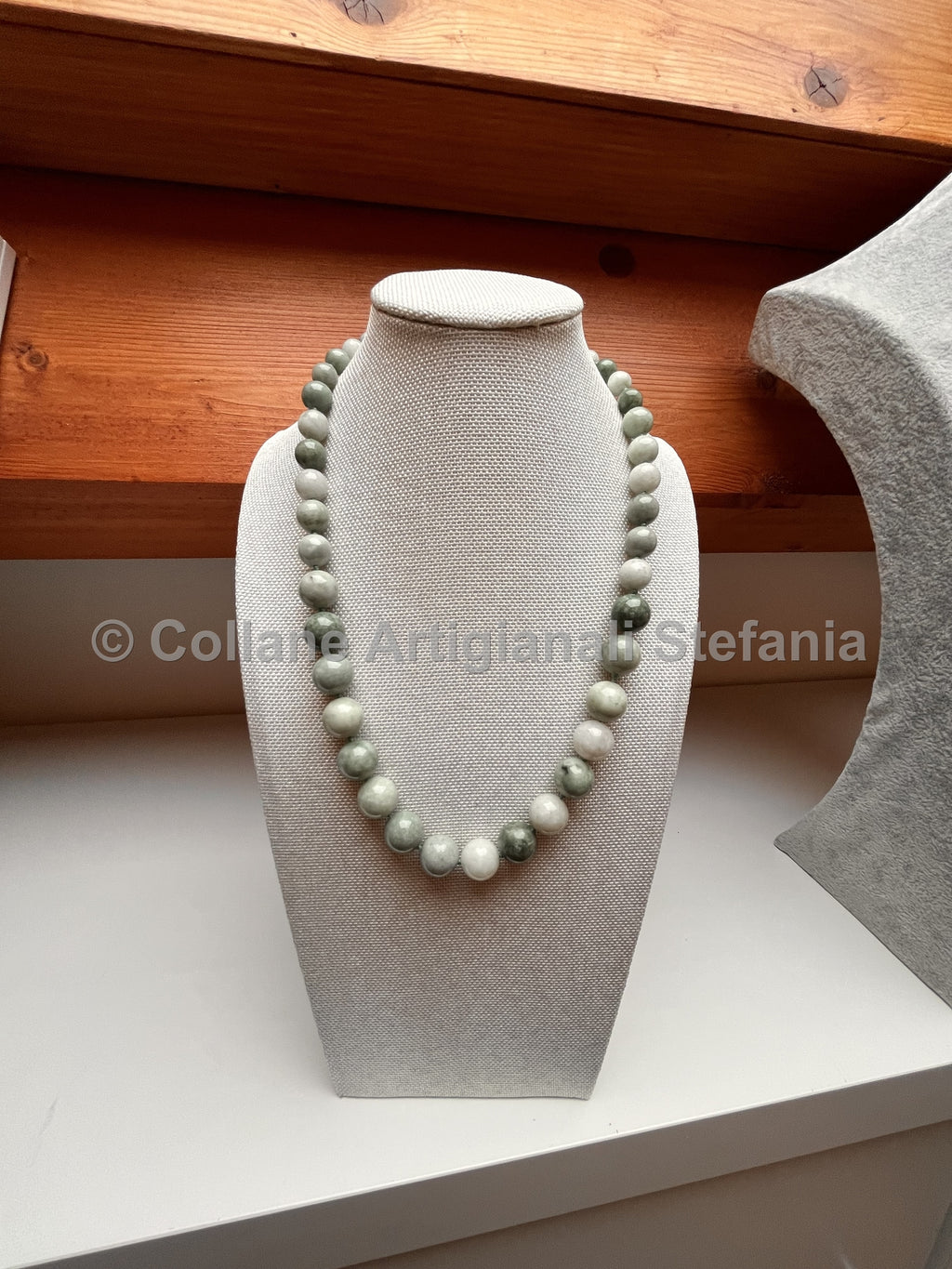 Collana con pietre dure di alta qualità di Giada Birmana.
