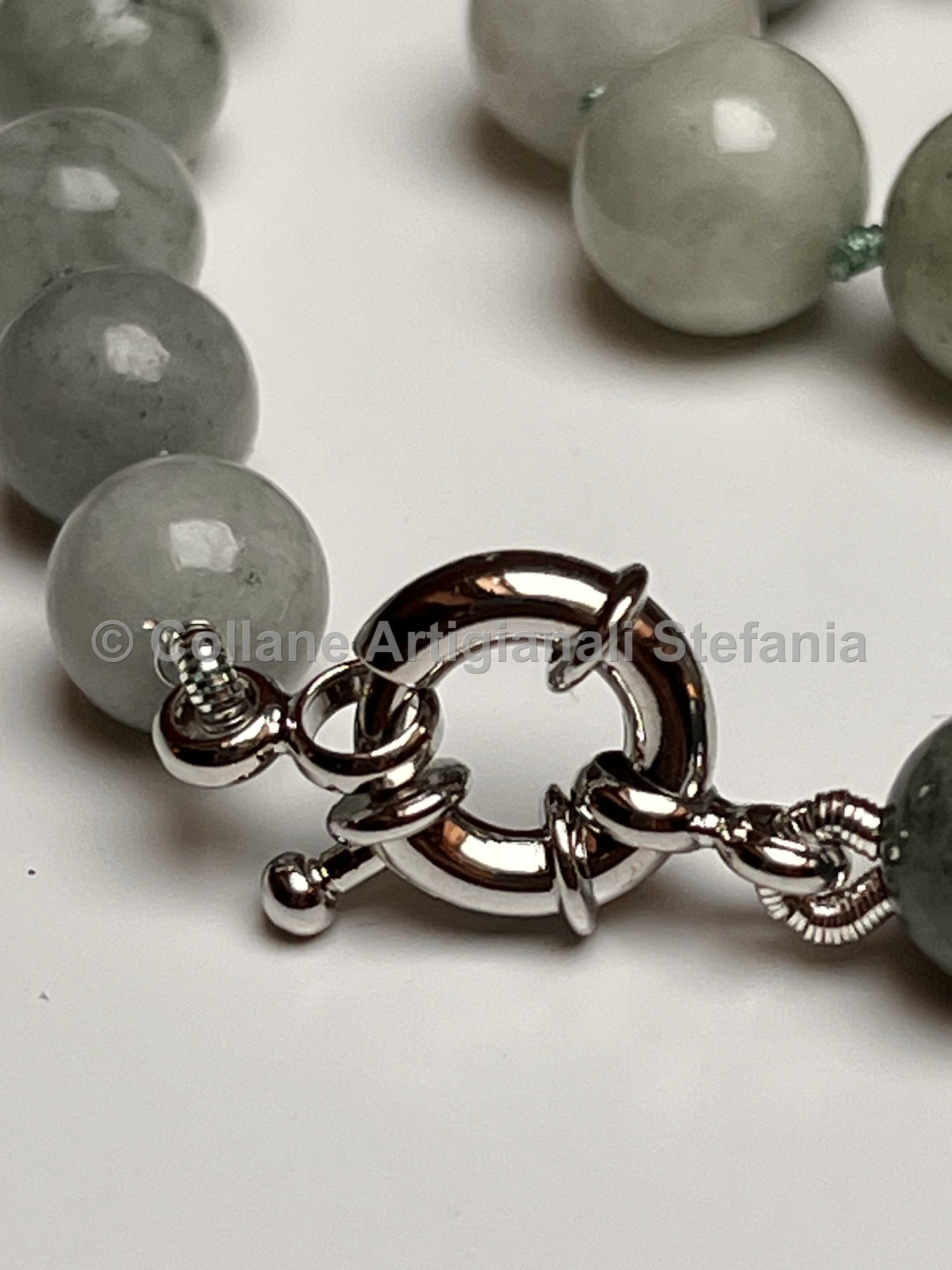 Collana con pietre dure di alta qualità di Giada Birmana.