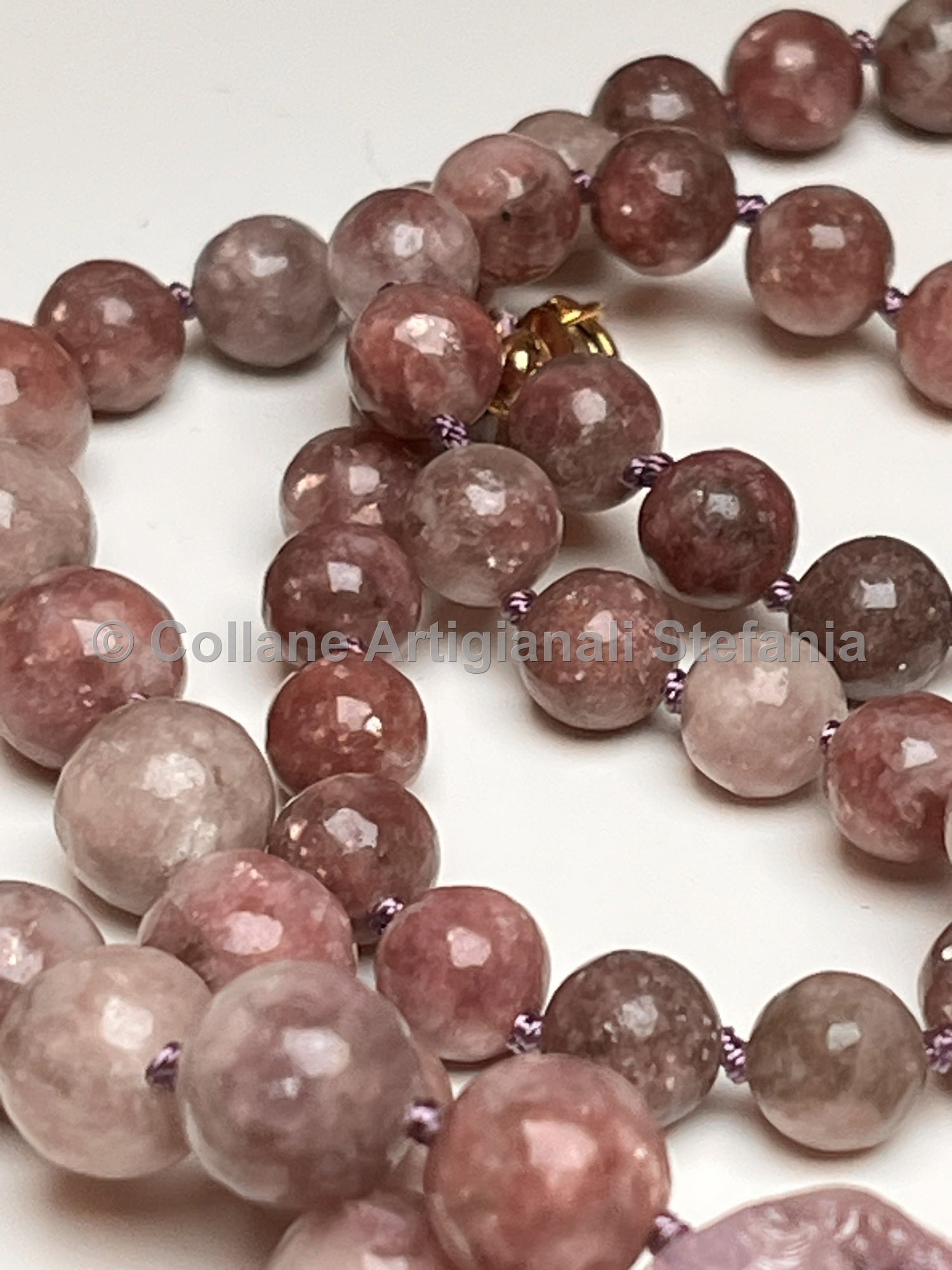 Collana con pietre dure di Lepidolite di alta qualità