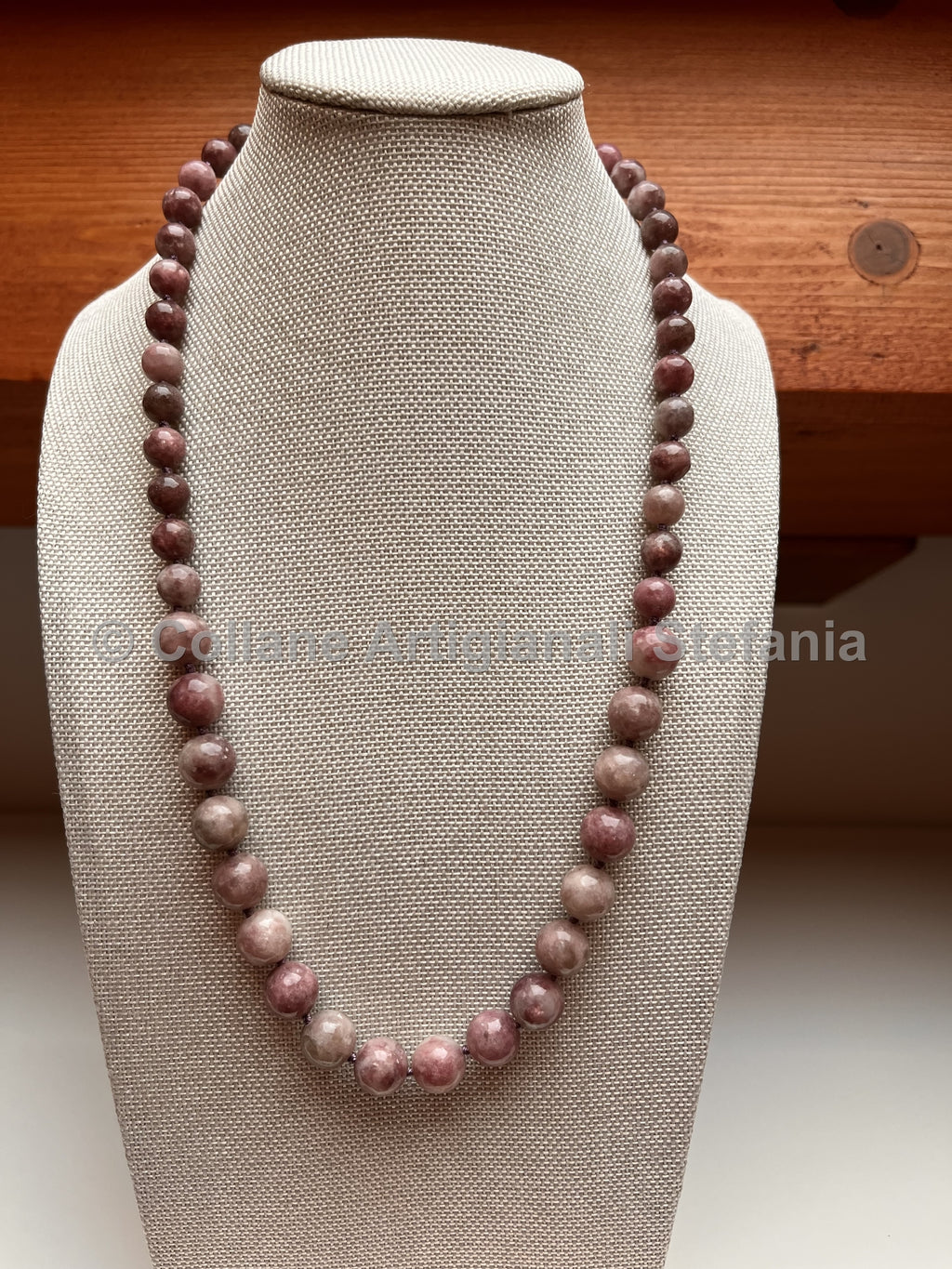 Collana con pietre dure di Lepidolite di alta qualità