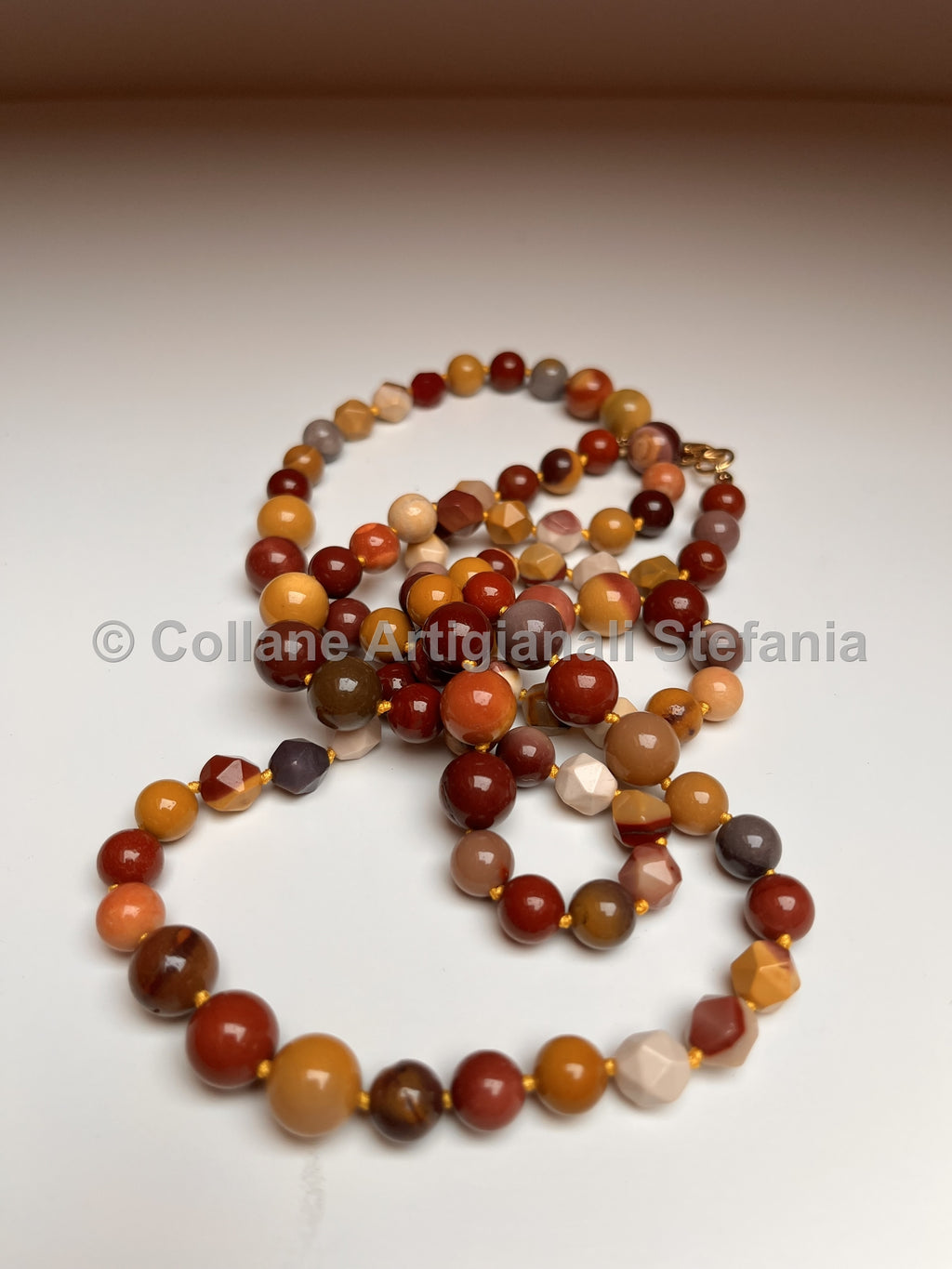 Collana con pietre dure di Mookaite di ottima qualità