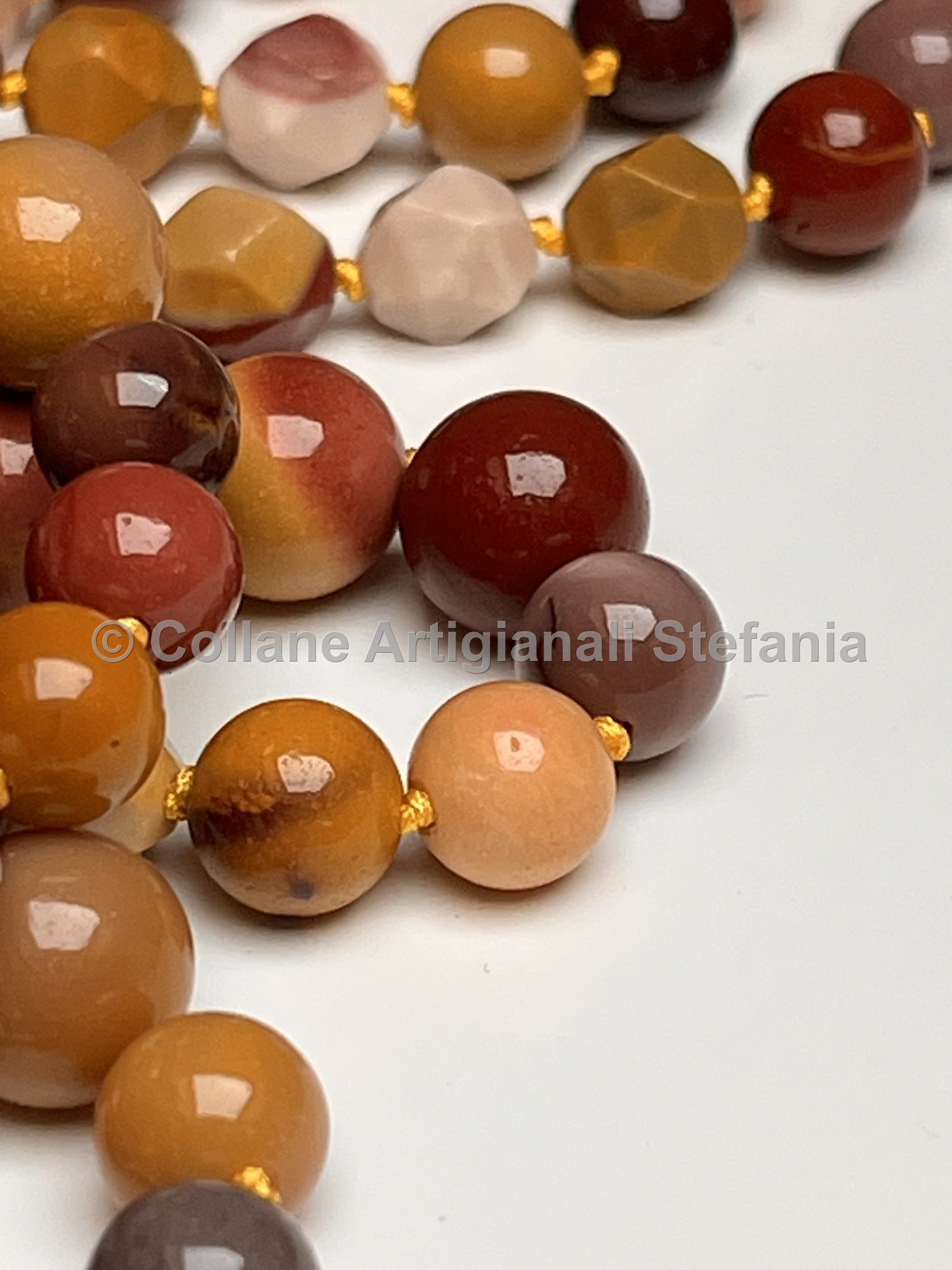 Collana con pietre dure di Mookaite di ottima qualità