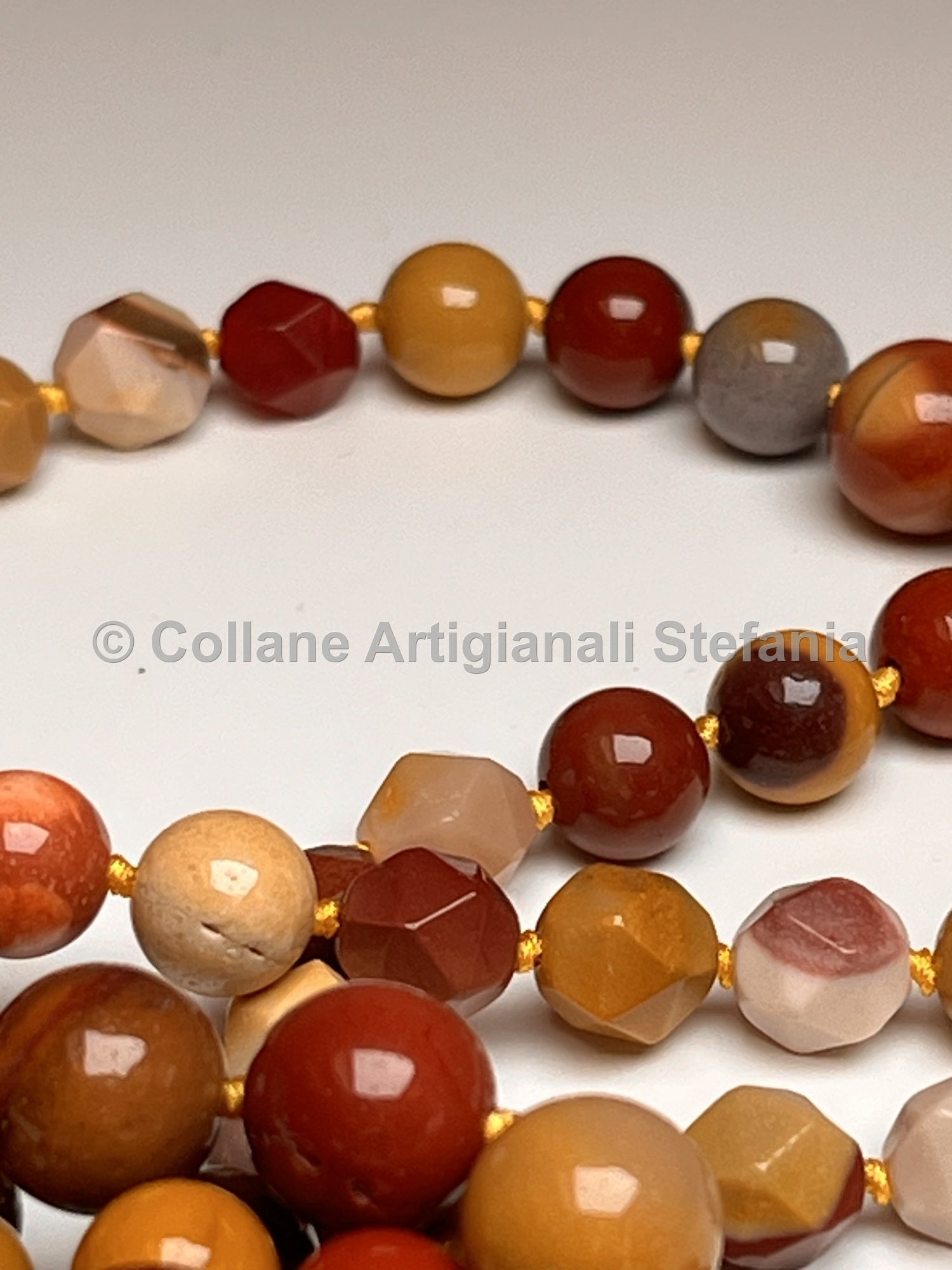 Collana con pietre dure di Mookaite di ottima qualità