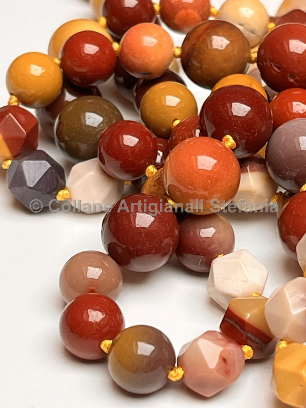 Collana con pietre dure di Mookaite di ottima qualità