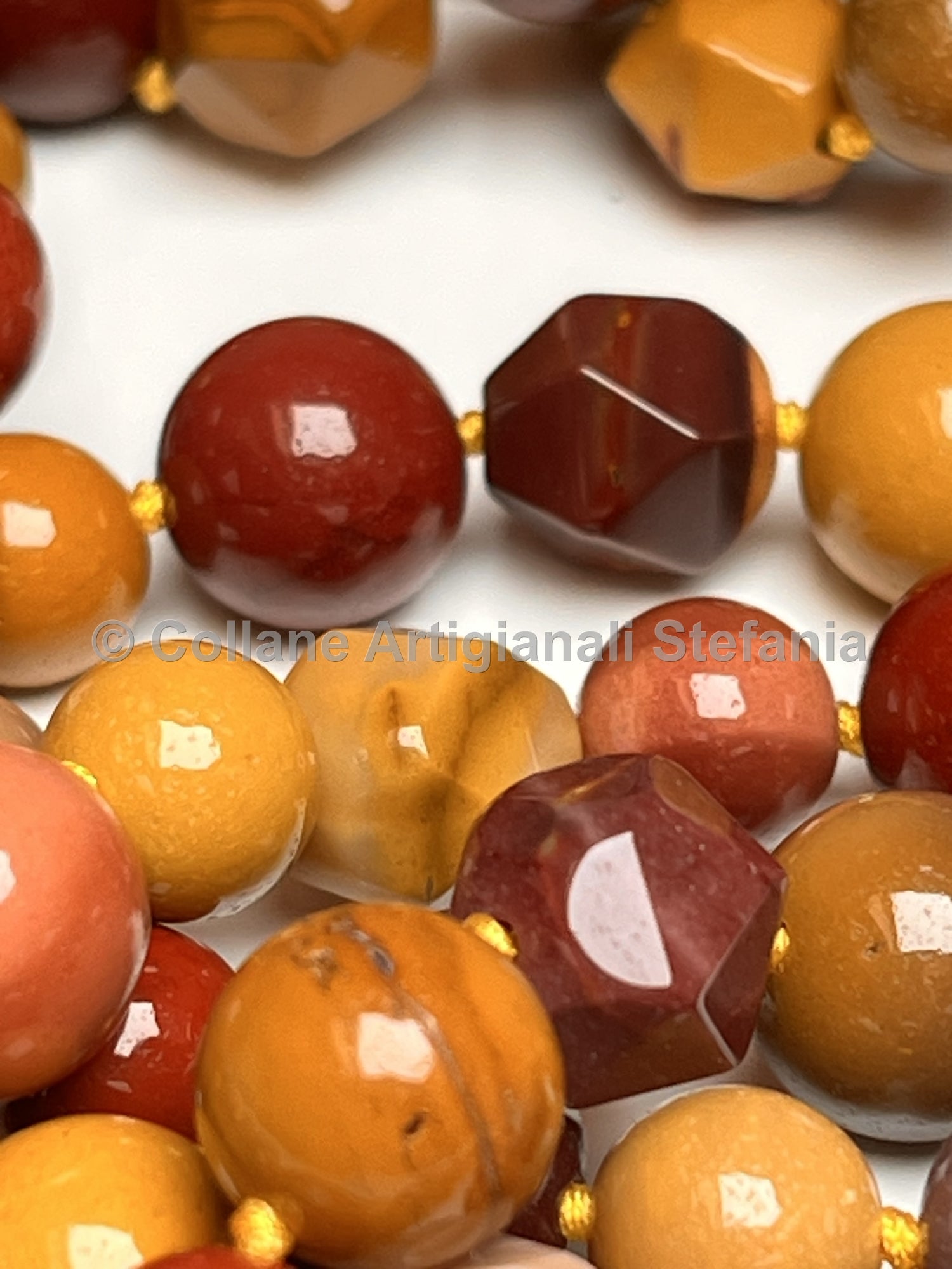 Collana con pietre dure di Mookaite di ottima qualità