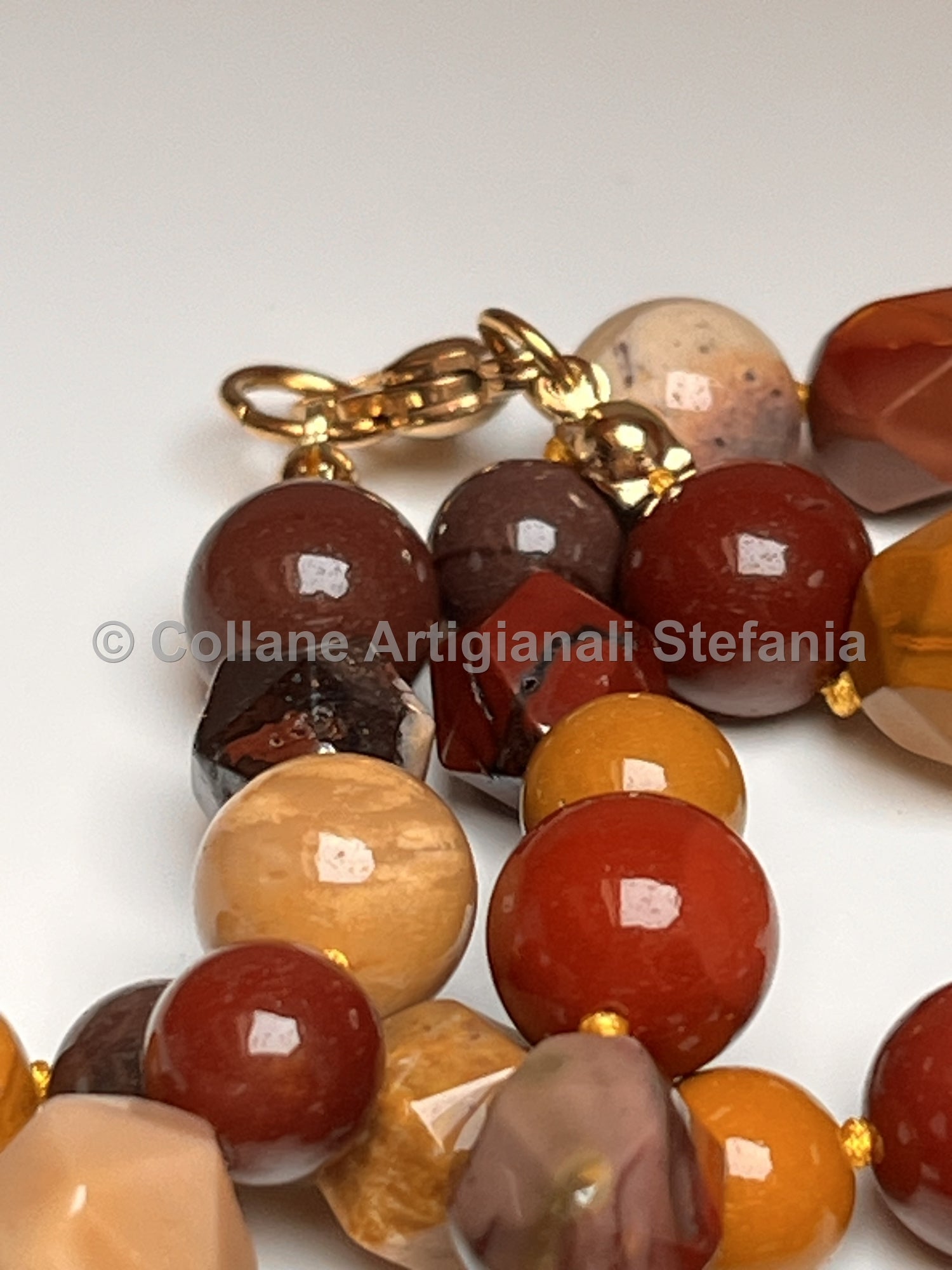 Collana con pietre dure di Mookaite di ottima qualità