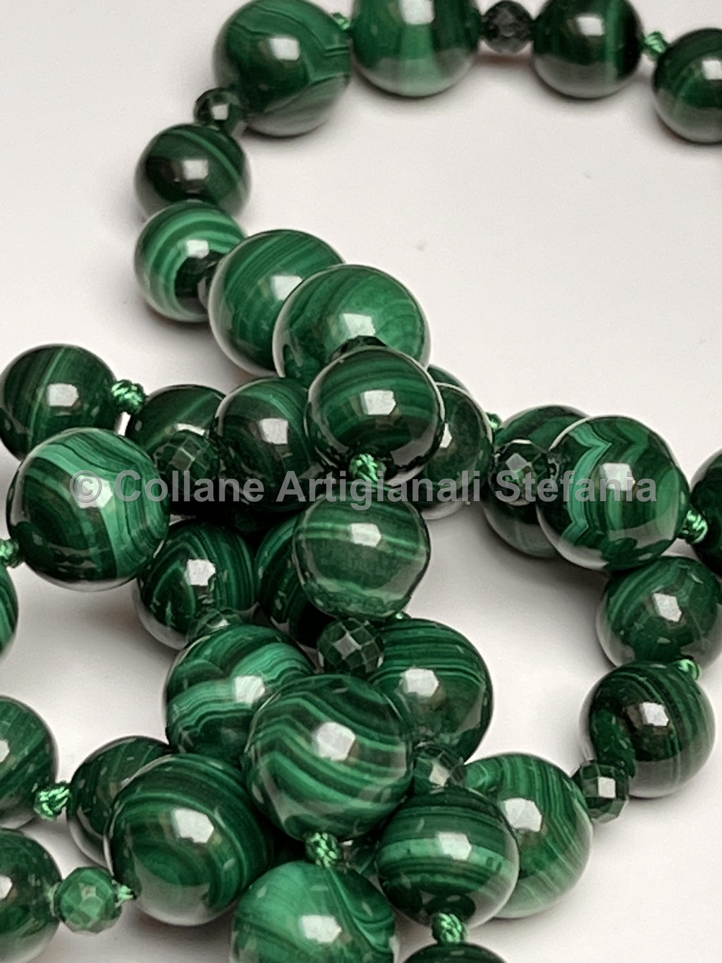 Collana con pietre dure di Malachite di eccellente qualità