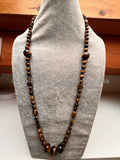 Collana con pietre dure di alta qualità di Occhio di Tigre.