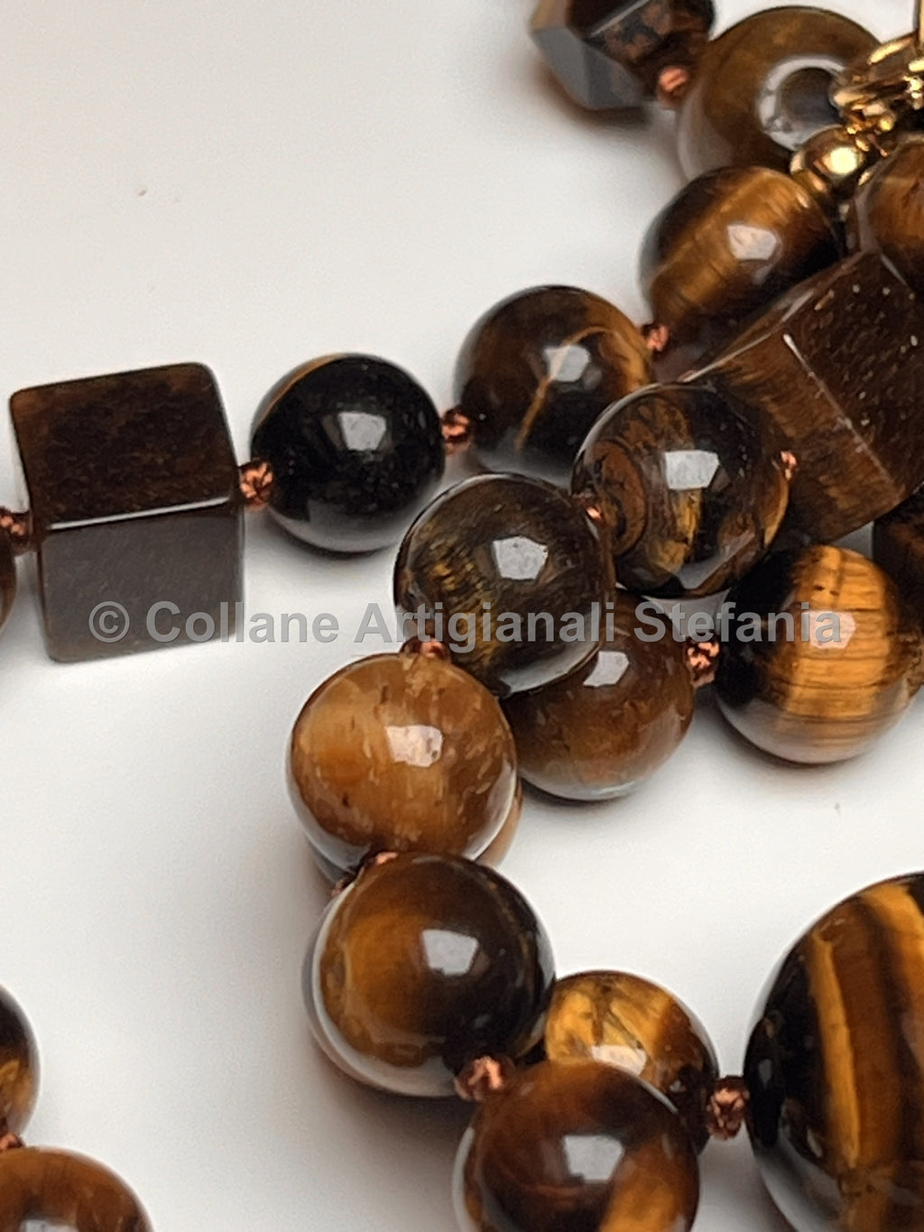 Collana con pietre dure di alta qualità di Occhio di Tigre.