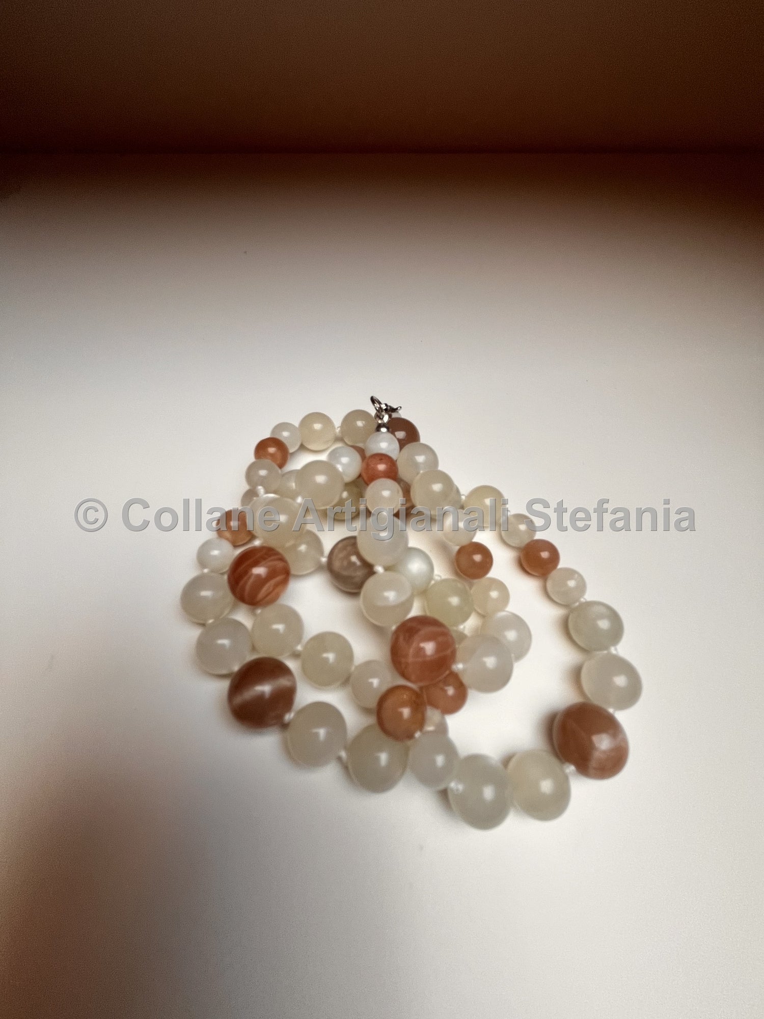 Collana con pietre dure di Pietra di Luna di ottima qualità