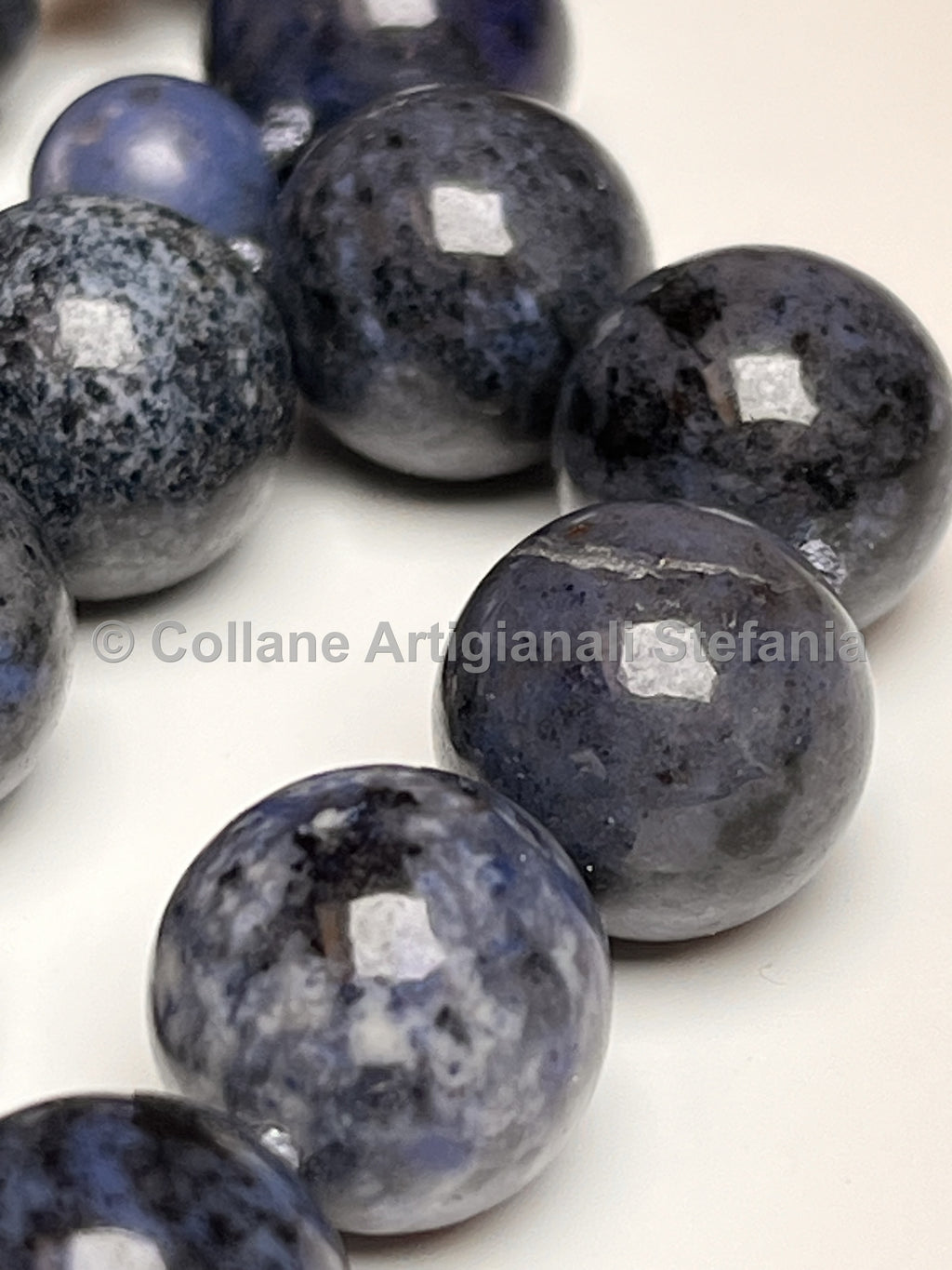 Collana con pietre dure di Diaspro blu di alta qualità